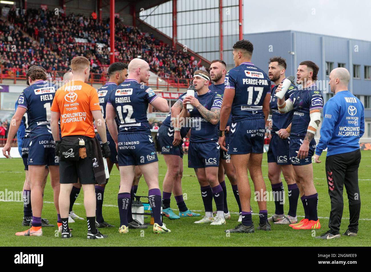 L'équipe Wigan Warriors se réunit lors du match de la Super League Round 1 de Betfred Hull KR vs Wigan Warriors au Sewell Group Craven Park, Kingston upon Hull, Royaume-Uni, 18th février 2023 (photo de James Heaton/News Images) Banque D'Images