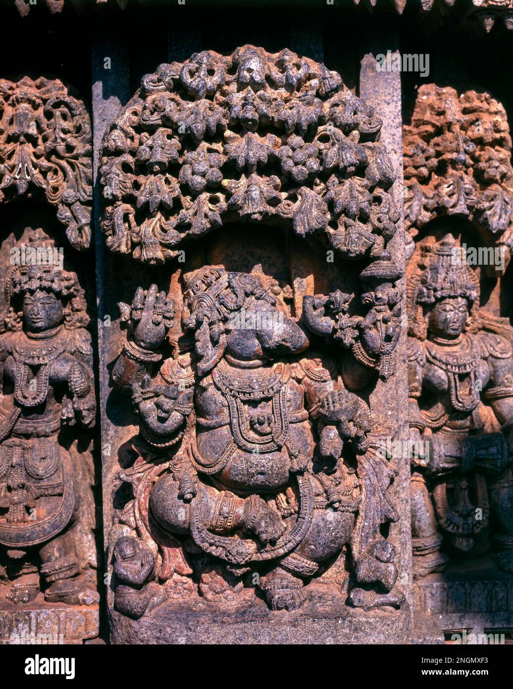 Danse de Ganesha dans le temple de Parasanna Chennakeshava à Somnathpur, Karnataka, Inde Banque D'Images