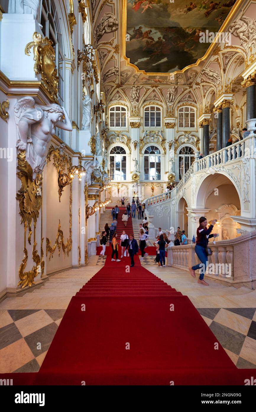 Saint-pétersbourg Russie. Le Palais d'hiver Musée de l'Ermitage. Escalier Jordanie Banque D'Images