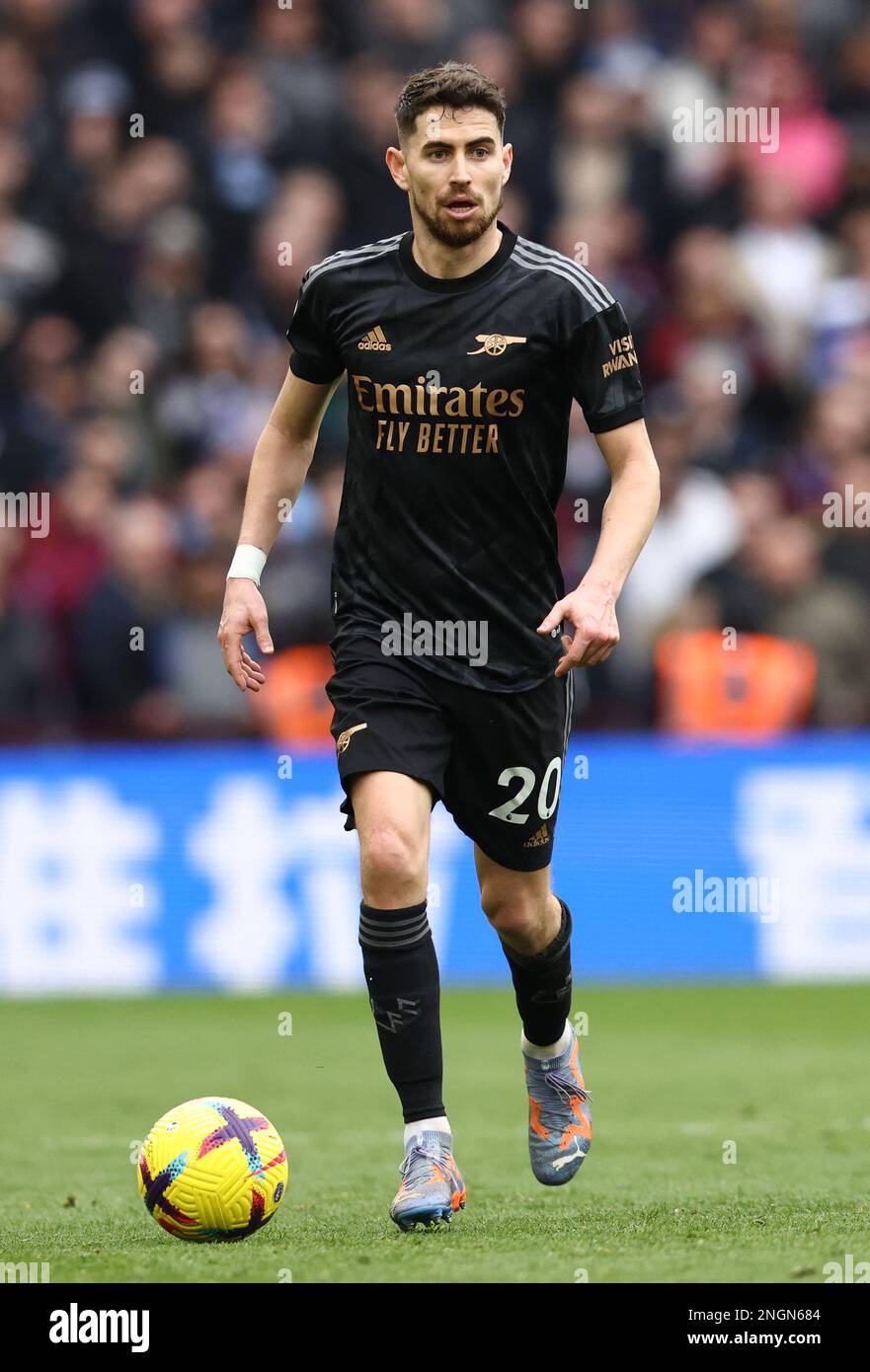 Birmingham, Royaume-Uni. 18th févr. 2023. Jorginho d'Arsenal lors du match de la Premier League à Villa Park, Birmingham. Crédit photo à lire : Darren Staples/Sportimage crédit : Sportimage/Alay Live News Banque D'Images