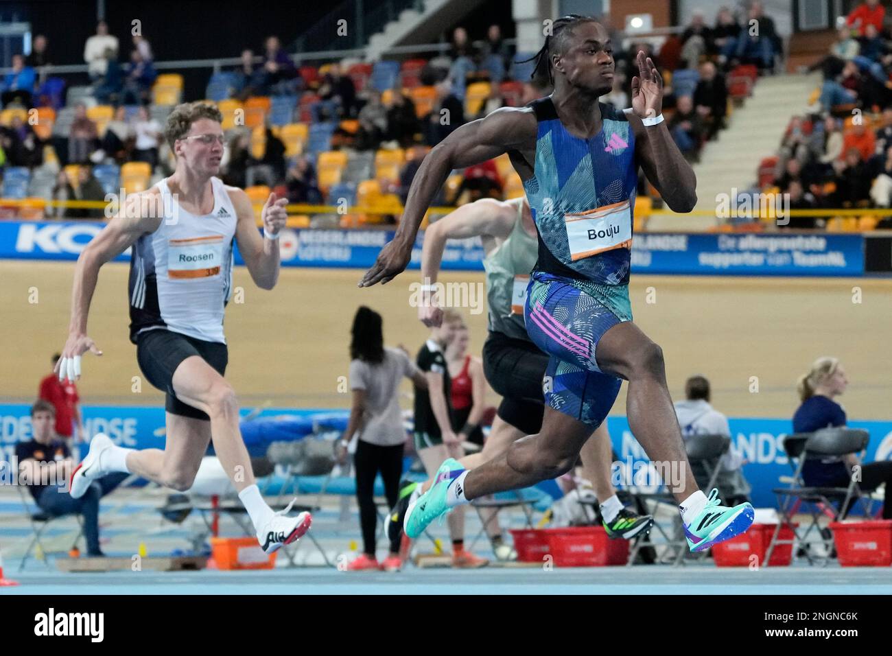 APELDOORN, PAYS-BAS - FÉVRIER 18 : Raphael Bouju en compétition sur les 60m hommes lors des championnats hollandais d'athlétisme en salle 2023 à Omnisport sur 18 février 2023 à Apeldoorn, pays-Bas (photo de Patrick Goosen/Orange Pictures) Banque D'Images