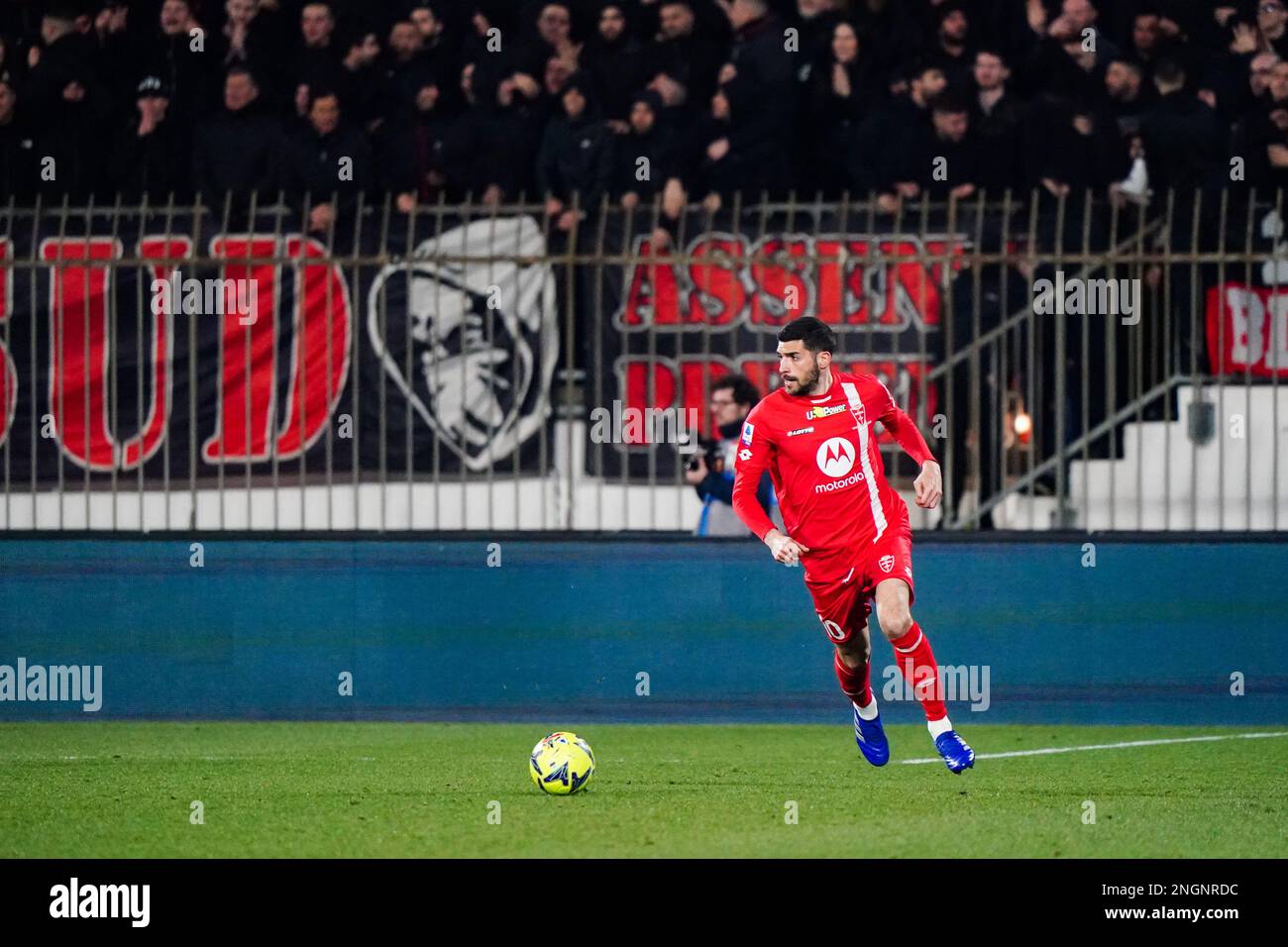 Mattia Valoti (AC Monza) pendant le championnat italien Serie Un match de football entre AC Monza et AC Milan sur 18 février 2023 au stade U-Power à Monza, Italie - photo Morgese-Rossini / DPPI Banque D'Images