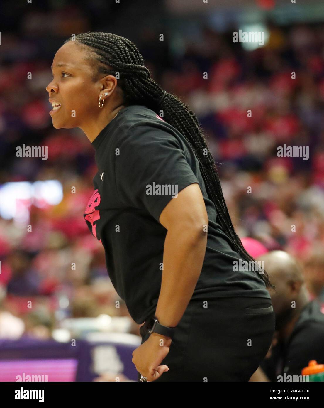 Baton Rouge, États-Unis. 16th févr. 2023. L'entraîneur-chef des rebelles OLE Miss Yolett McPhee-McCuin donne des ordres à ses joueurs lors d'un match de basket-ball universitaire féminin au Pete Maravich Assembly Center à bâton-Rouge, Louisiane, jeudi, 16 février 2022. (Photo de Peter G. Forest/Sipa USA) crédit: SIPA USA/Alay Live News Banque D'Images