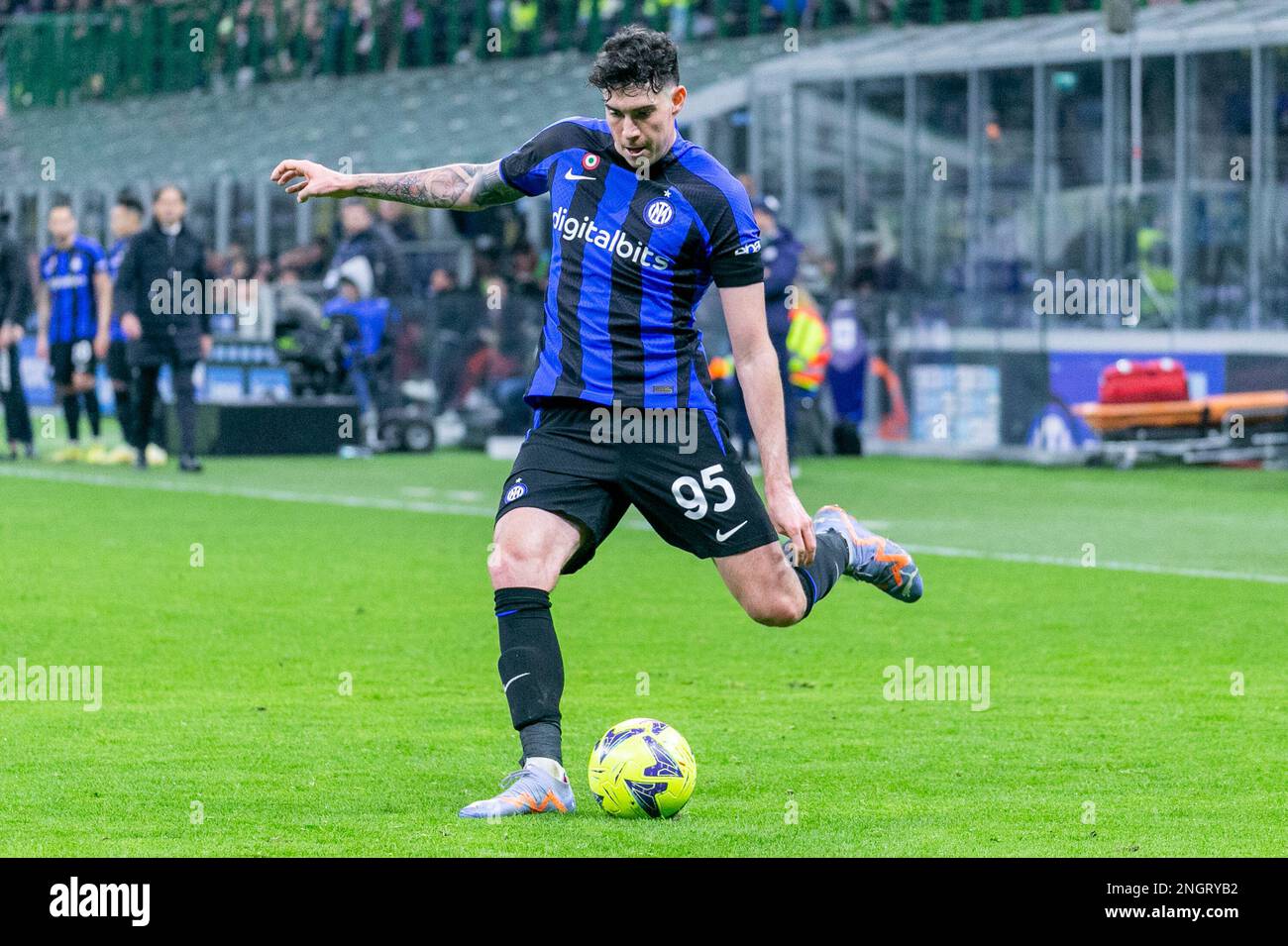 Milan, Italie - février 18 2023 - Inter-Udinese série A - bastoni alessandro f.c. internazionale crédit: Christian Santi/Alamy Live News Banque D'Images