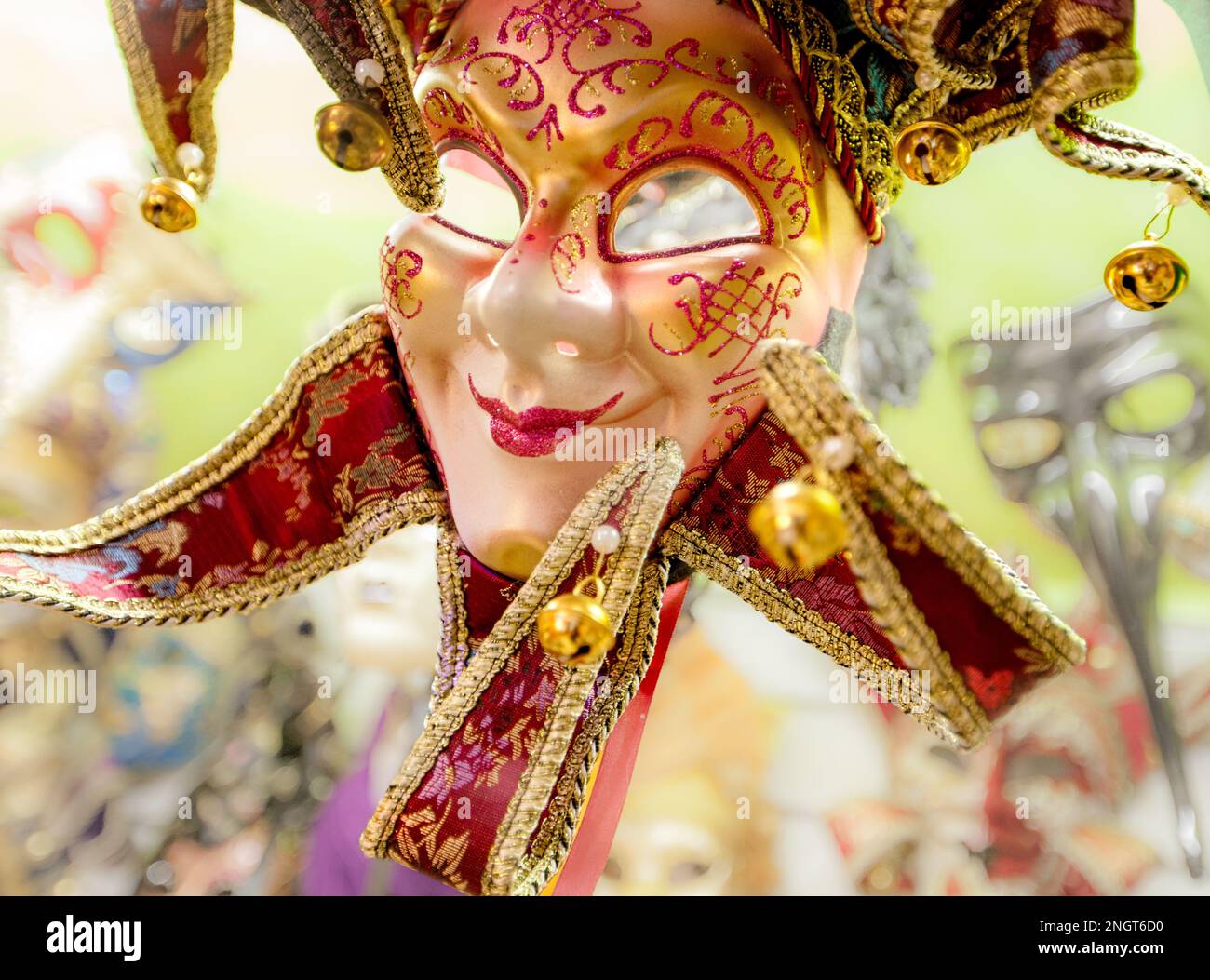Masque vénitien de Carnivale exposé à Venise Banque D'Images