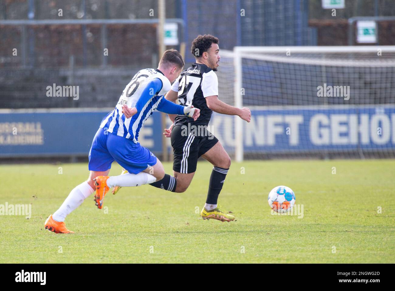 Berlin, Allemagne. 19th févr. 2023. Ahmad Rmieh de tennis Borussia Berlin  en action pendant le match entre Hertha Berlin II vs. Tennis Borussia Berlin,  dans la ronde 21 de la Ligue régionale