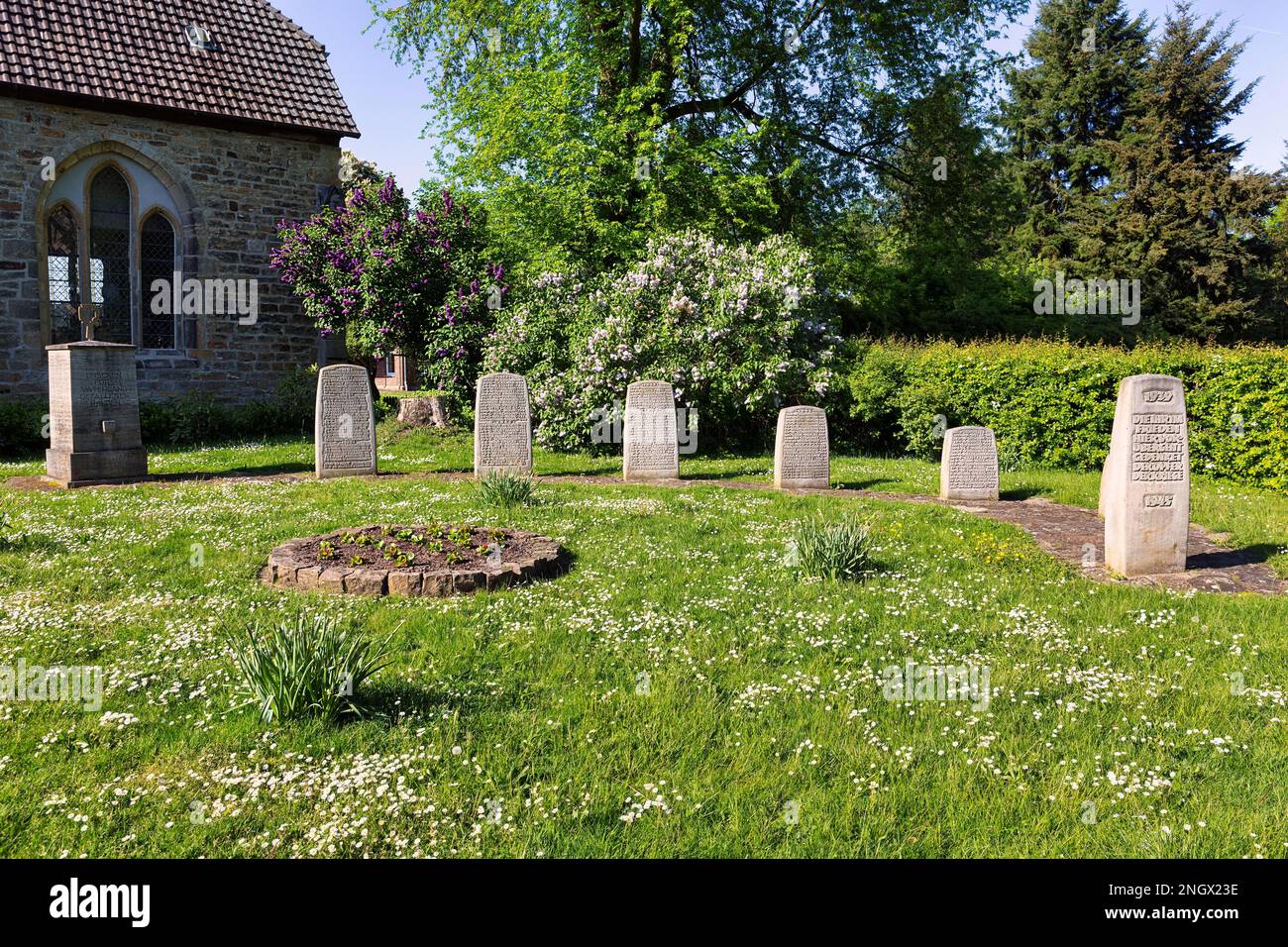 Pierres commémoratives pour les victimes des guerres mondiales, Monastère Loccum, Rehburg-Loccum, Allemagne Banque D'Images