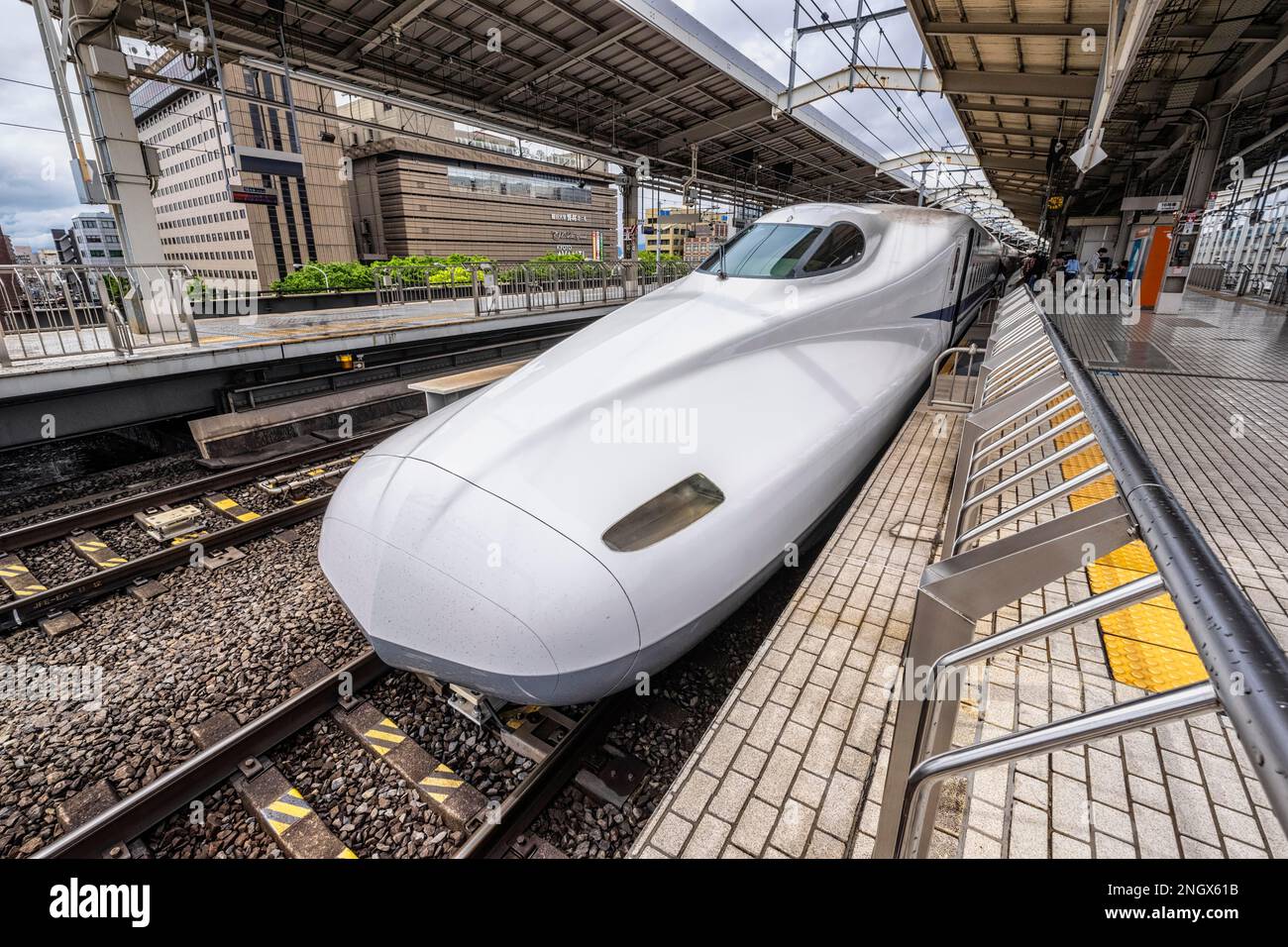 Kyoto Japon. Train à grande vitesse Shinkansen Banque D'Images