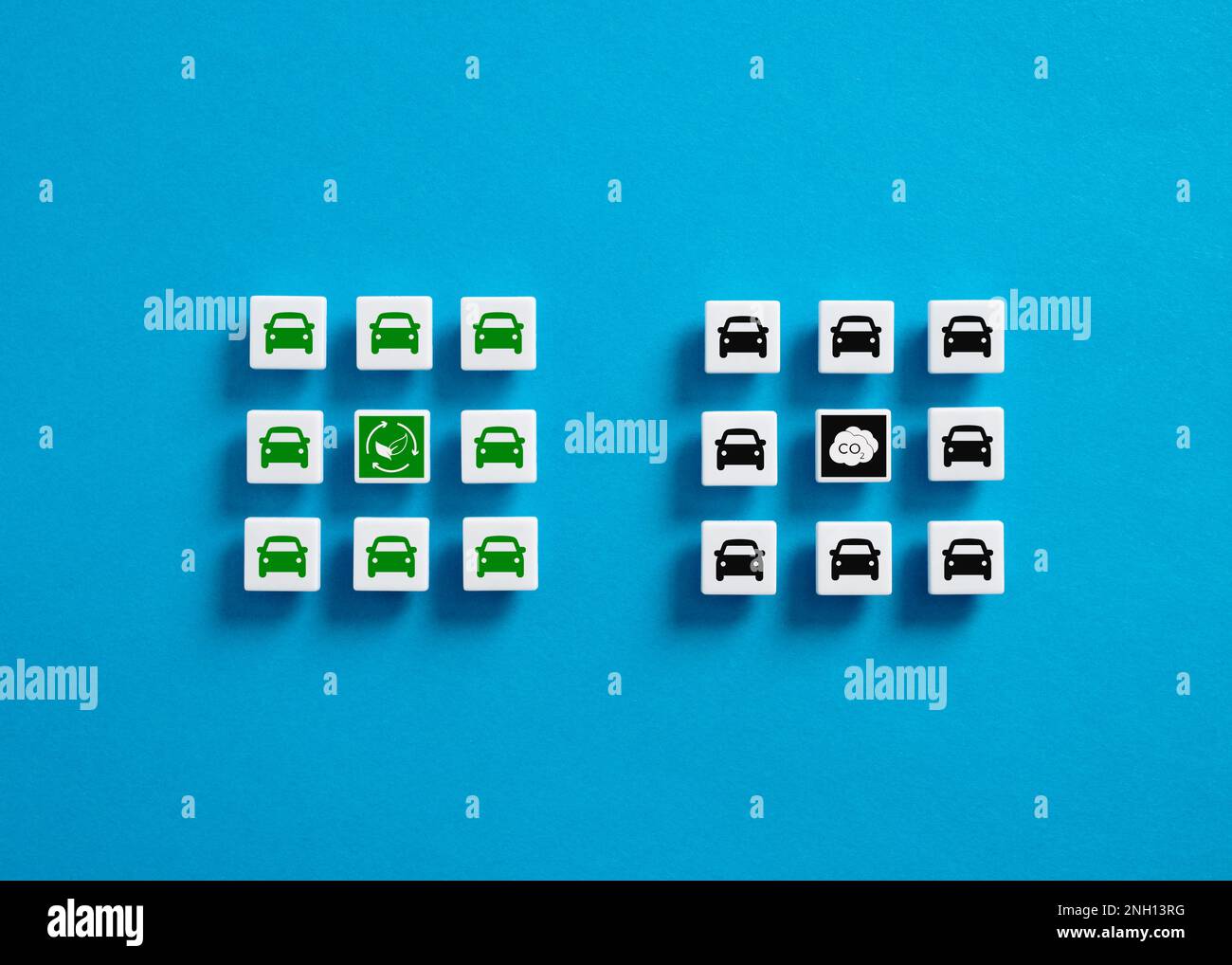Réduction de CO2 dans l'industrie des transports. Véhicules respectueux de l'environnement. Zéro émission nette de gaz à effet de serre et industrie verte. Renouvelable Banque D'Images Réduction de CO2 dans l'industrie des transports. Véhicules respectueux de l'environnement. Zéro émission nette de gaz à effet de serre et industrie verte. Renouvelable Banque D'Images