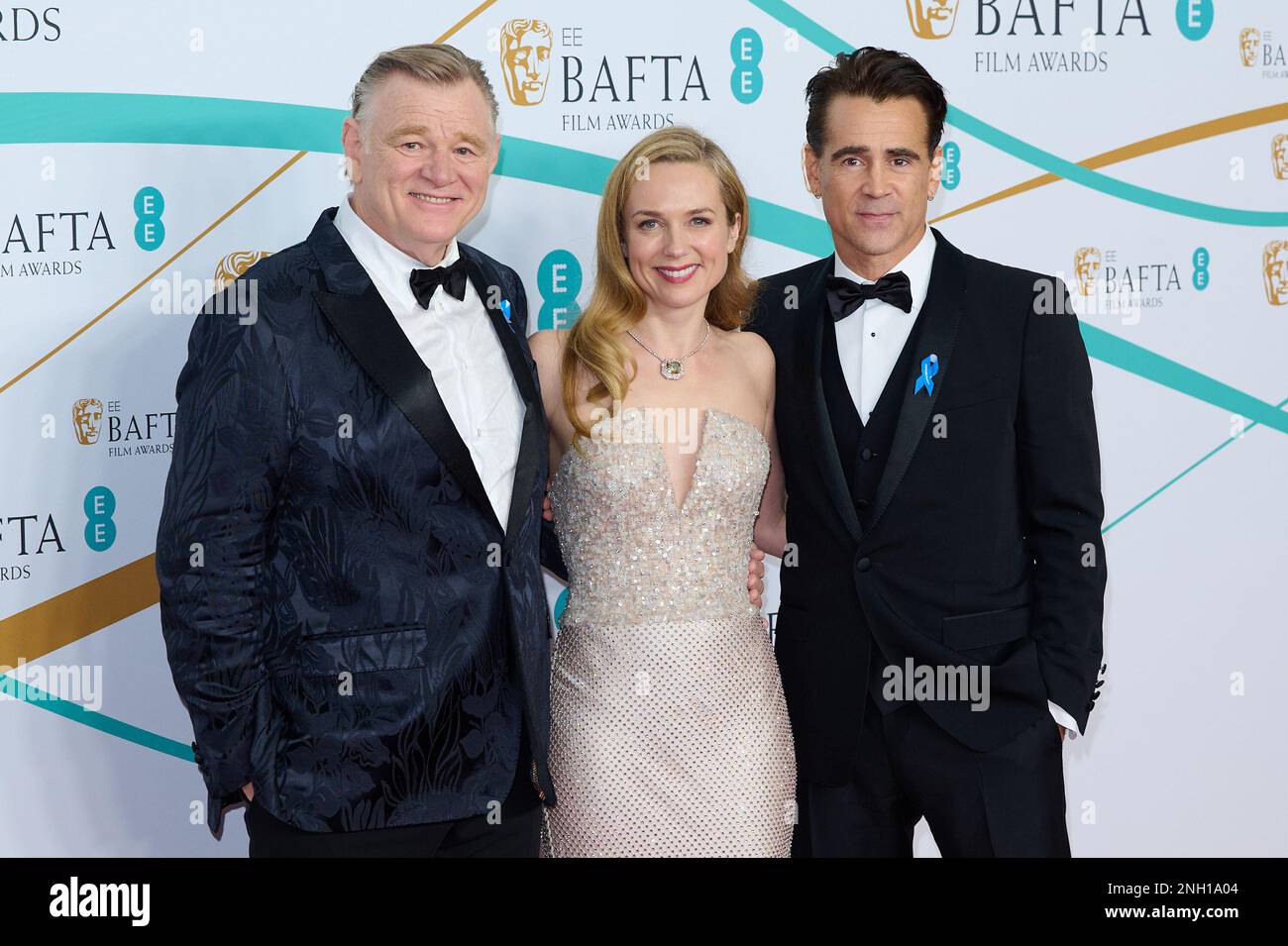 Londres, Royaume-Uni . 19 février 2023 . Brendan Gleeson, Kerry Condon et Colin Farrell sur le tapis rouge des BAFTA film Awards 76th de l'EE 2023 qui se sont tenus au Banque D'Images