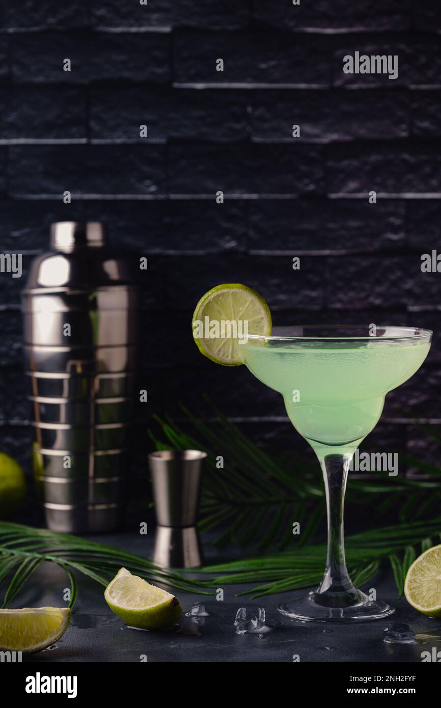 La chaux classique Cocktail Daiquiri avec garniture Banque D'Images