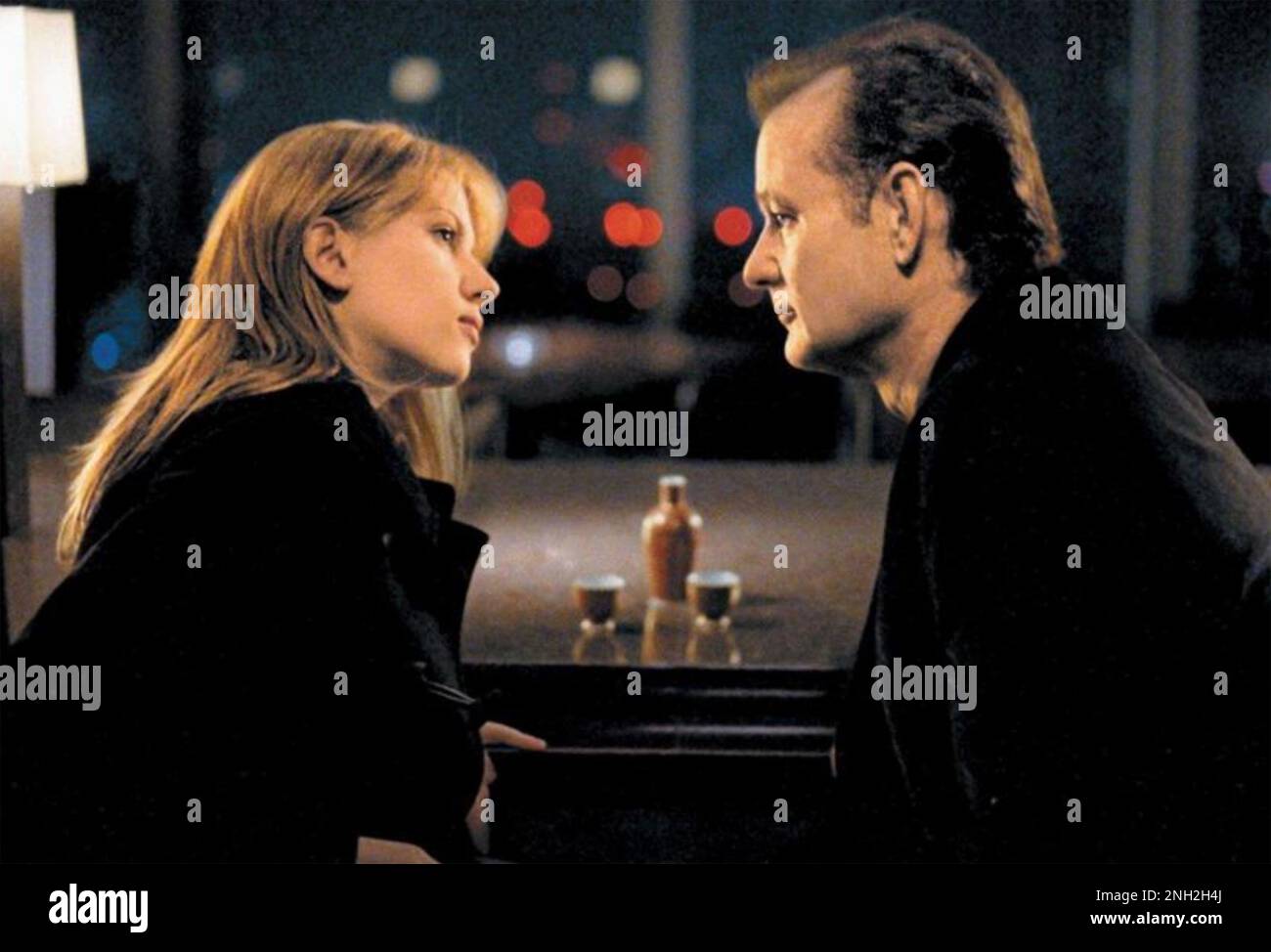 LOST IN TRANSLATION 2003 Focus film avec Scarlett Johansson et Bill Murray Banque D'Images