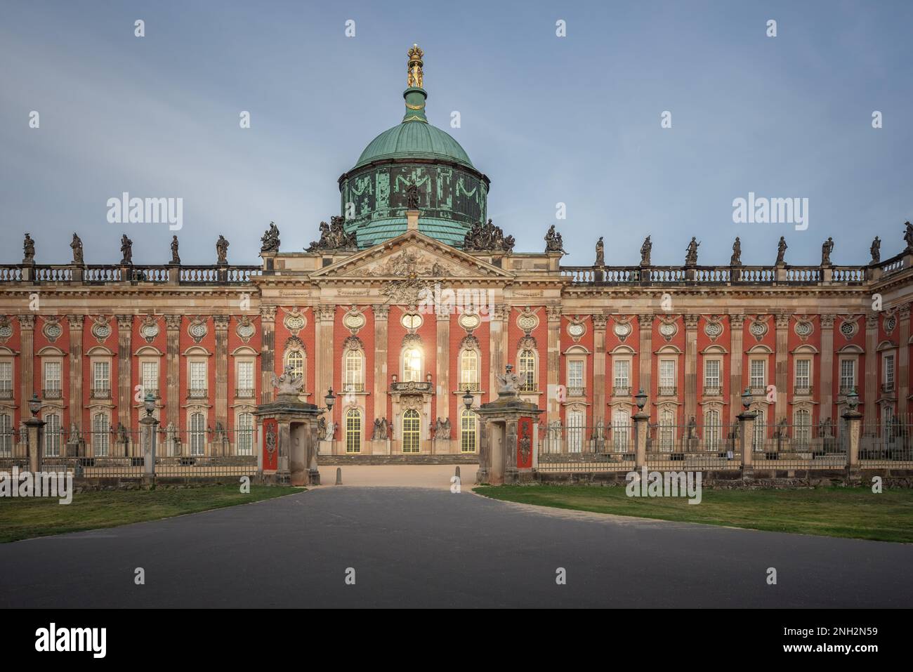 Nouveau Palais (Neues Palais) au Parc de Sanssouci - Potsdam, Brandebourg, Allemagne Banque D'Images