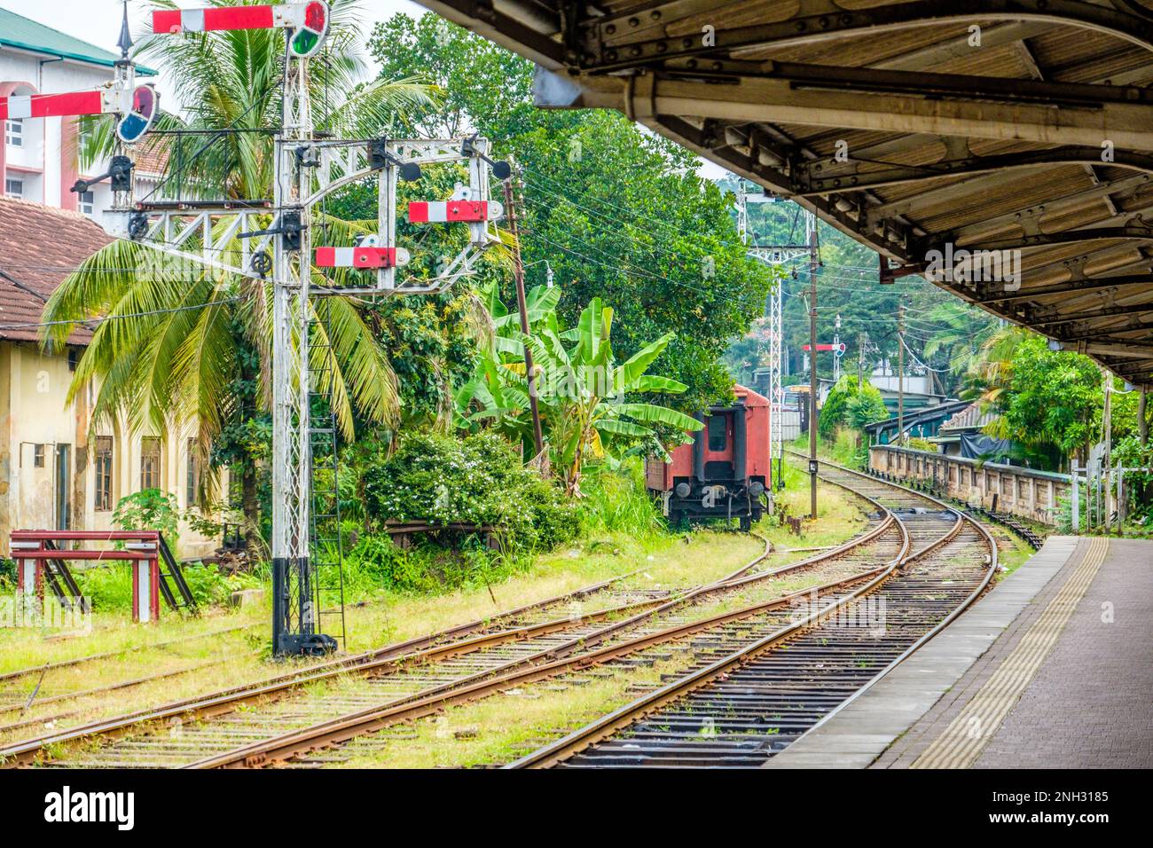 Sri Lanka, gare de Kandy à la gare d'Ella à travers le pays de colline du Sri Lanka Banque D'Images