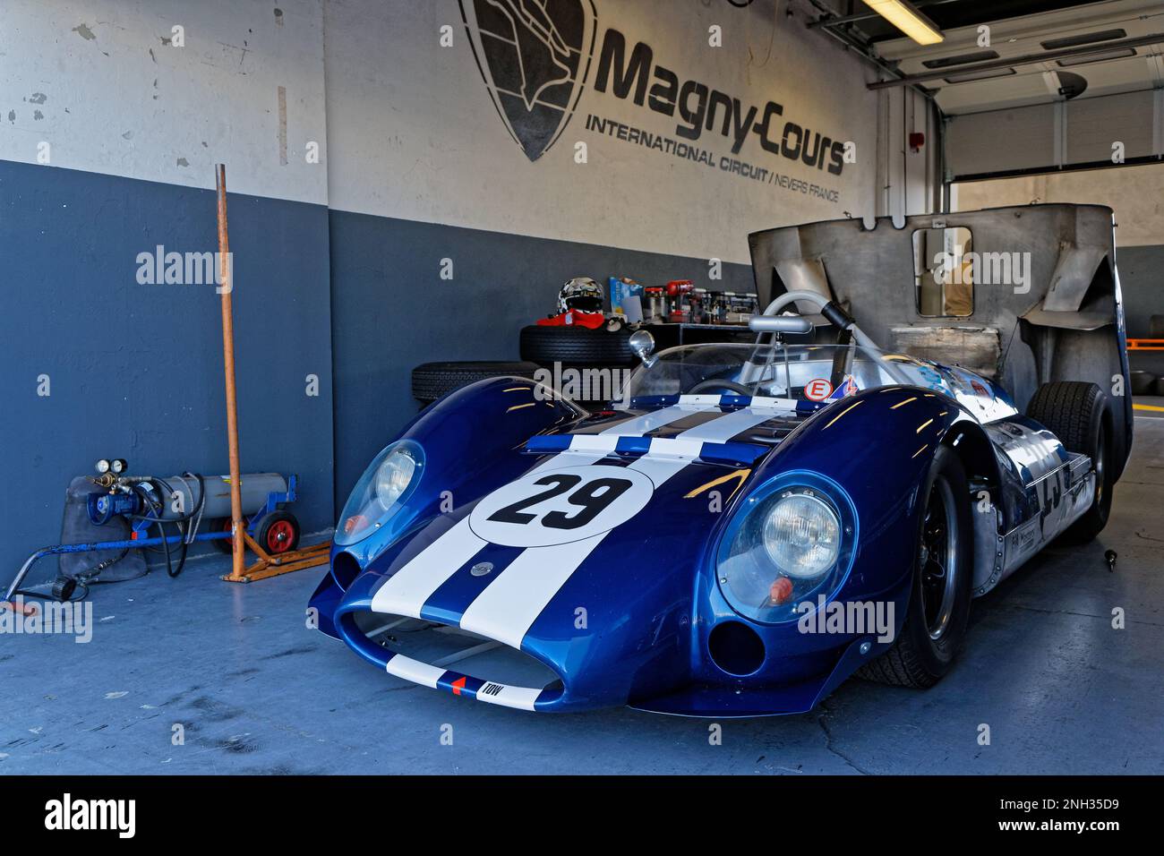 MAGNY-COURS, FRANCE, 29 juin 2019 : Grand Prix historique français sur la piste Magny-cours. Cet événement biennal aura lieu cette année au circuit Paul-R. Banque D'Images