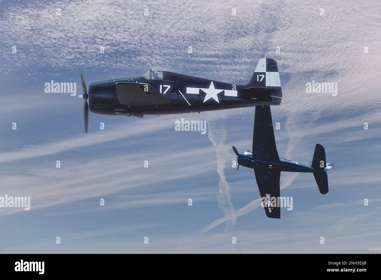 Grumman F6F Hellcats au-dessus de Boundary Bay BC Banque D'Images