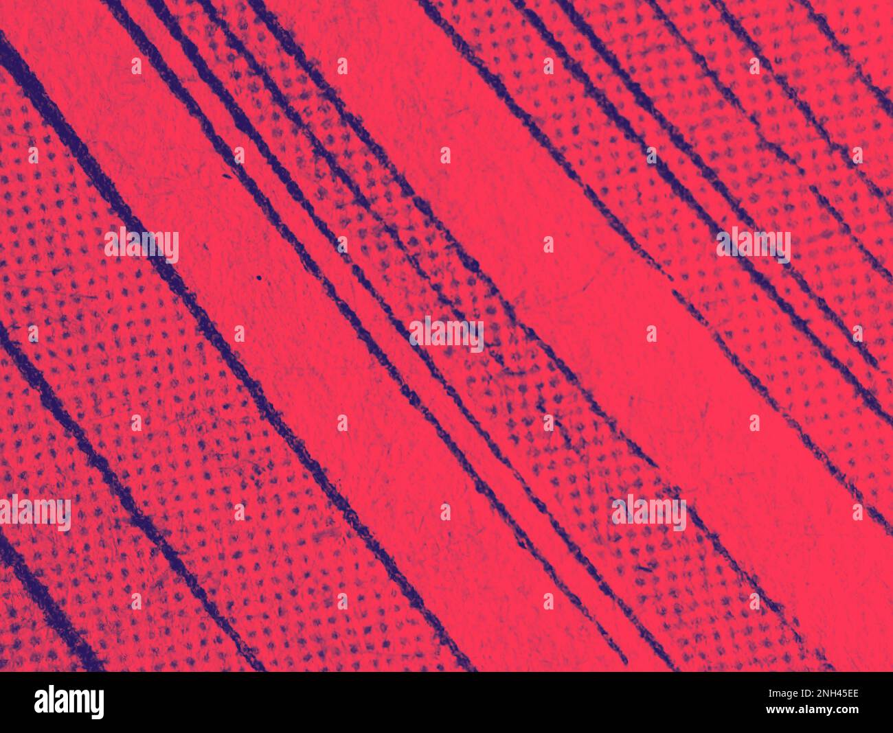 Vue macro du motif d'impression par points sur une ancienne page de bande dessinée avec un effet de couleur biotone rouge et bleu abstrait Banque D'Images