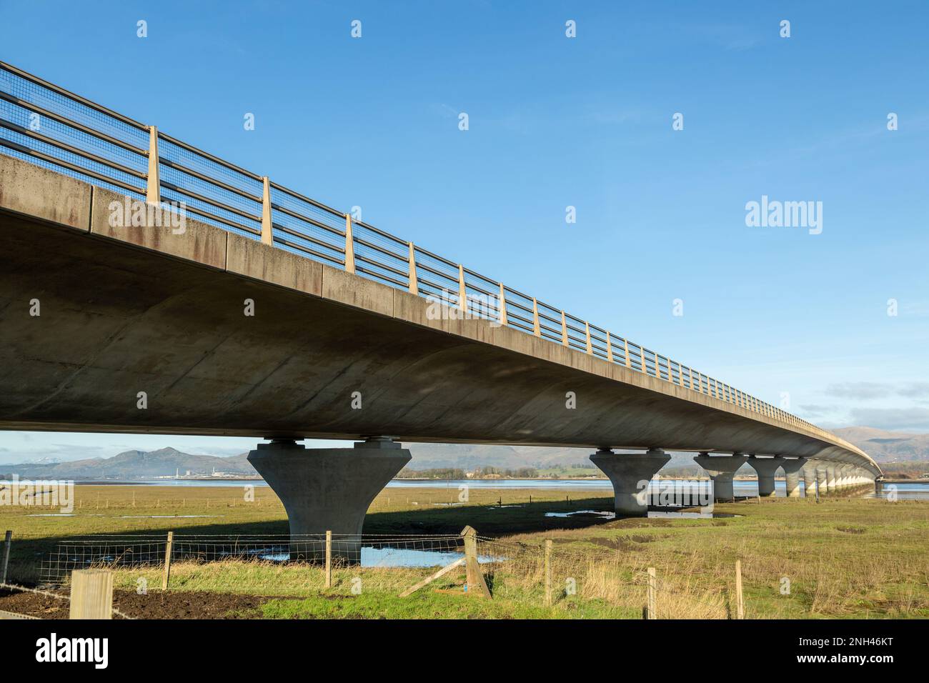 Clackmannanshire Bridge au-dessus du Firth of Forth en Écosse qui a ouvert à la circulation le 19 novembre 2008 Banque D'Images