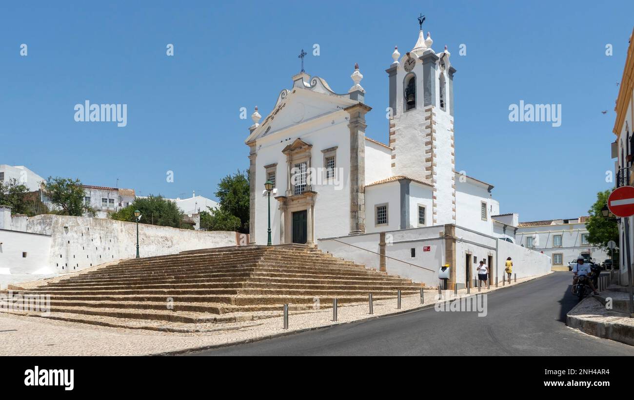 Portugal, Algarve, Faro District, Estoi, Loule, Église néoclassique Igreja Matriz Banque D'Images