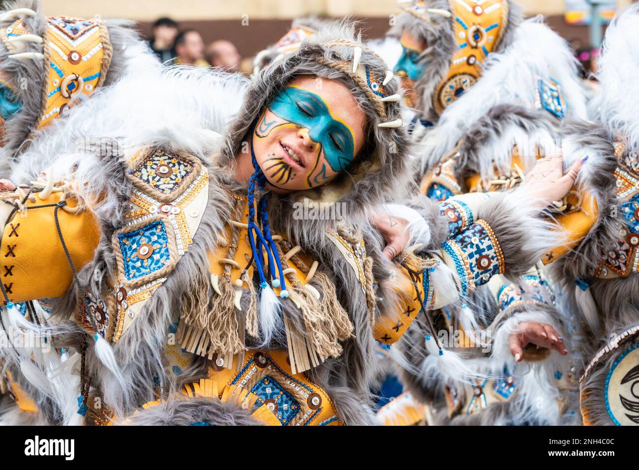 Badajoz, Espagne, dimanche. 19 février 2023. Défilez dans les rues de Badajoz, groupe appelé El Vaivén Banque D'Images