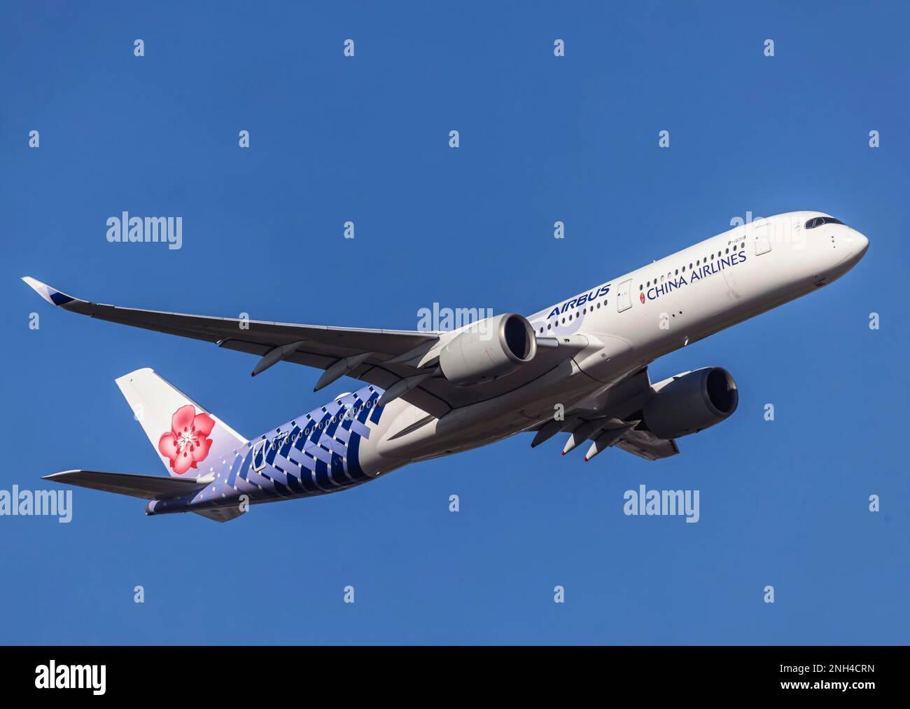 Aéroport de Fraport avec Airbus A350 de China Airlines décollage, Francfort-sur-le-main, Hesse, Allemagne Banque D'Images