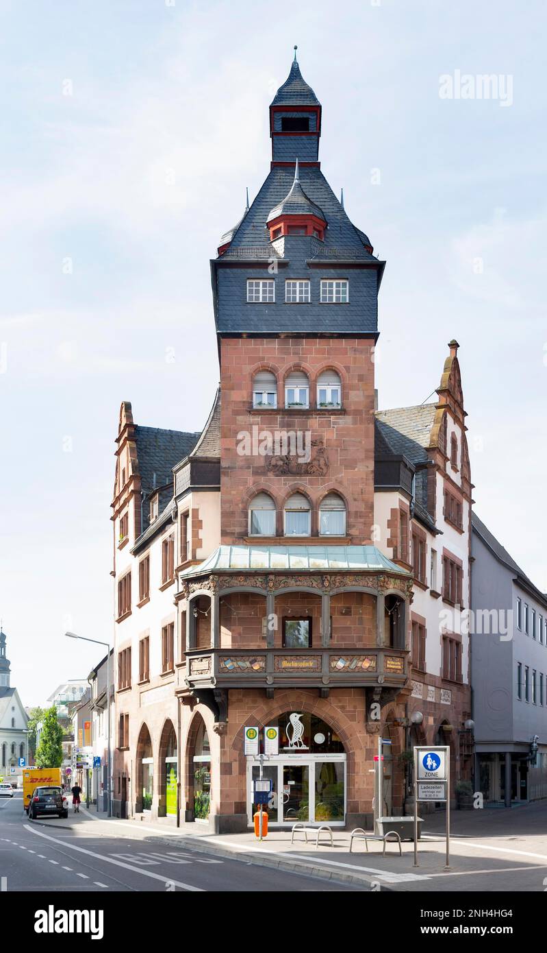 Maison Martinpforte, ou pharmacie de la vieille ville, construite en 1904 à la place d'une porte médiévale, Worms, Rhénanie-Palatinat, Allemagne Banque D'Images