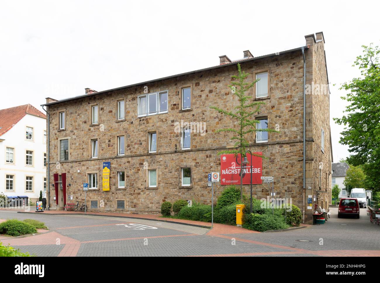 Ancienne usine de miel, ancienne usine de vapeur avec scierie et forge, plus tard usine de miel d'art, aujourd'hui Caritas centre d'éducation familiale et Ibbenbueren art Banque D'Images