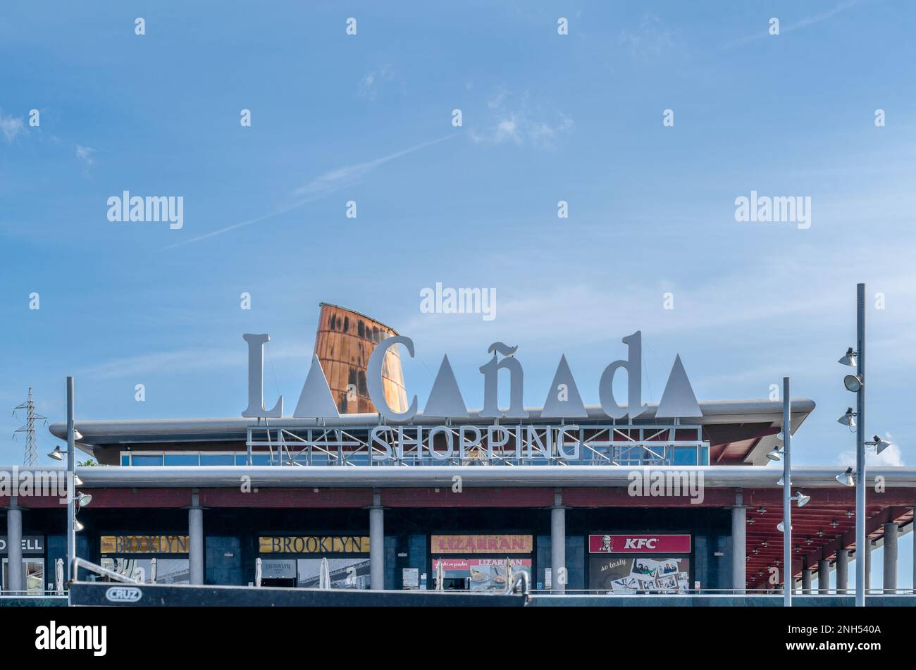 MARBELLA, ESPAGNE 11 OCTOBRE 2021 Logo de 'la Cañada shopping', un