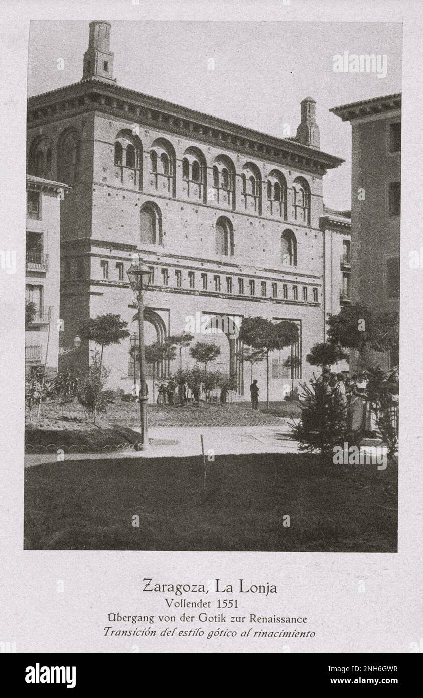 Architecture de la vieille Espagne. Photo ancienne de Lonja de Zaragoza (Bourse de Zaragoza). Terminé en 1551. Transition du gothique à la Renaissance Banque D'Images