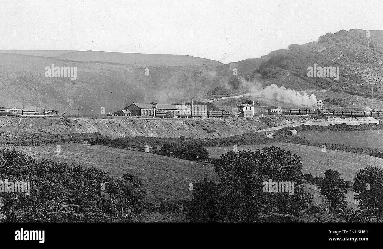 Vue lointaine de la gare d'Ilfracombe, Devon, Angleterre. La vue est au sud-est - c1910 Banque D'Images