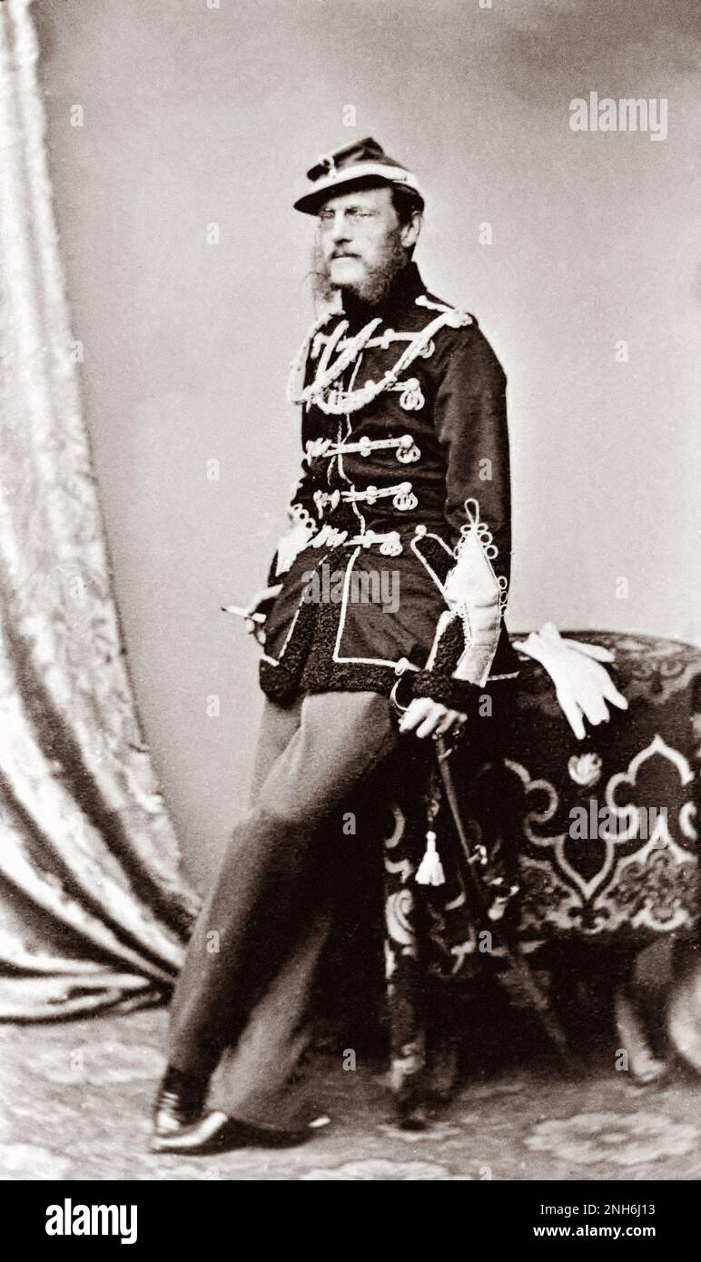 Photo d'époque du Grand-Duc Konstantin Nikolaevich, fils de l'empereur Nicholas I. Le grand duc était le deuxième fils de l'empereur Nicholas I (1796--1855) et de l'impératrice Alexandra (1798-1860). Formé en sciences navales, en langues, en mathématiques et en navigation par le Comte Fedor Petrovich Litke (1797-1882), navigateur, géographe et explorateur de l'Arctique, Konstantin a été nommé au Conseil d'État en 1850. En 1853, il est promu amiral et dirige le département naval. À ce titre, il a présidé les opérations navales russes désastreuses de la guerre de Crimée, après quoi il a supervisé les modernisati Banque D'Images