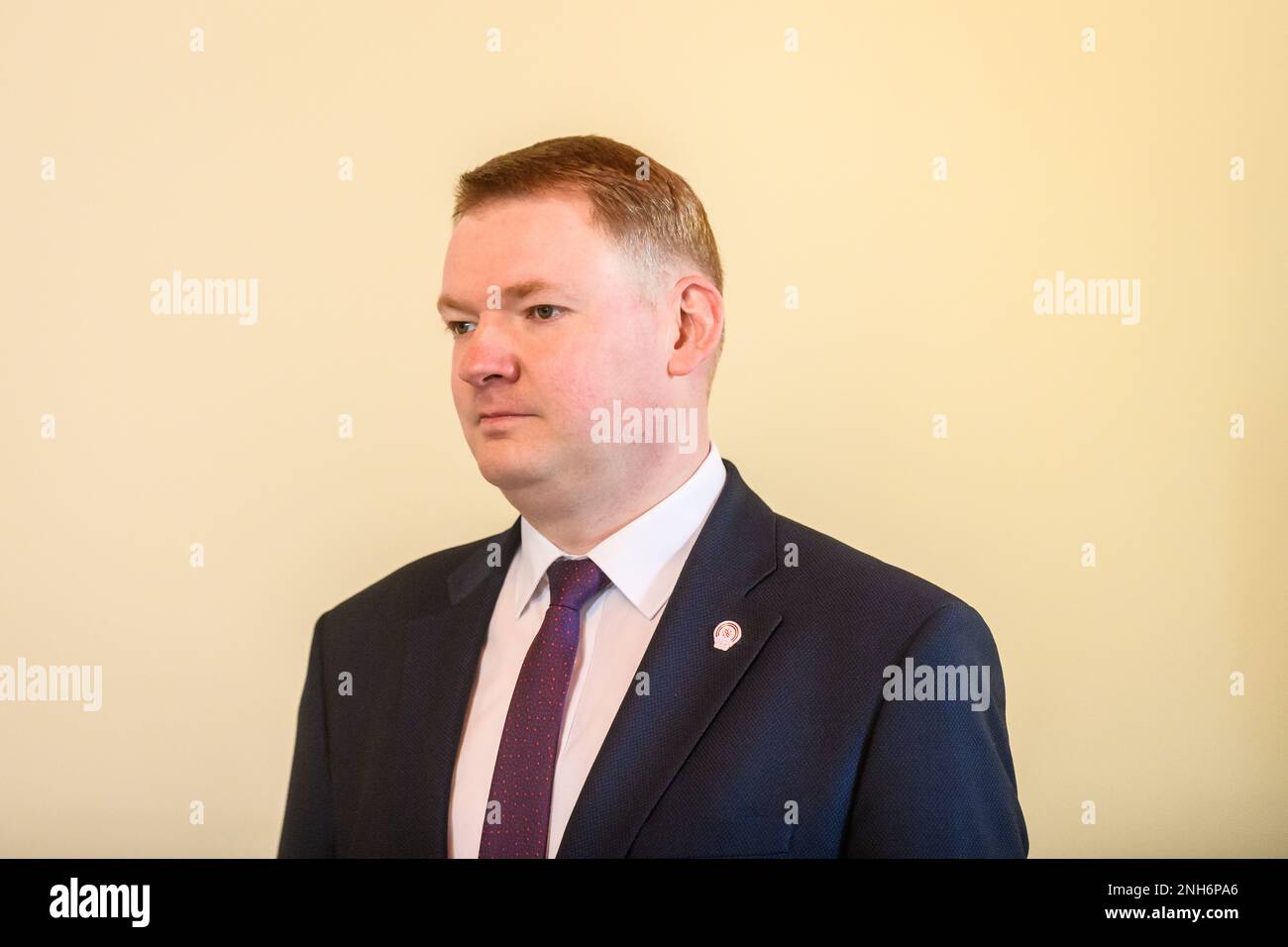 RIGA, LETTONIE. 20th février 2023. Olena Kondratiuk, deuxième vice-présidente de Verkhovna Rada (Parlement de l'Ukraine) rencontre Edvards Smiltens (sur photo), président de Saeima (Parlement de Lettonie). Banque D'Images