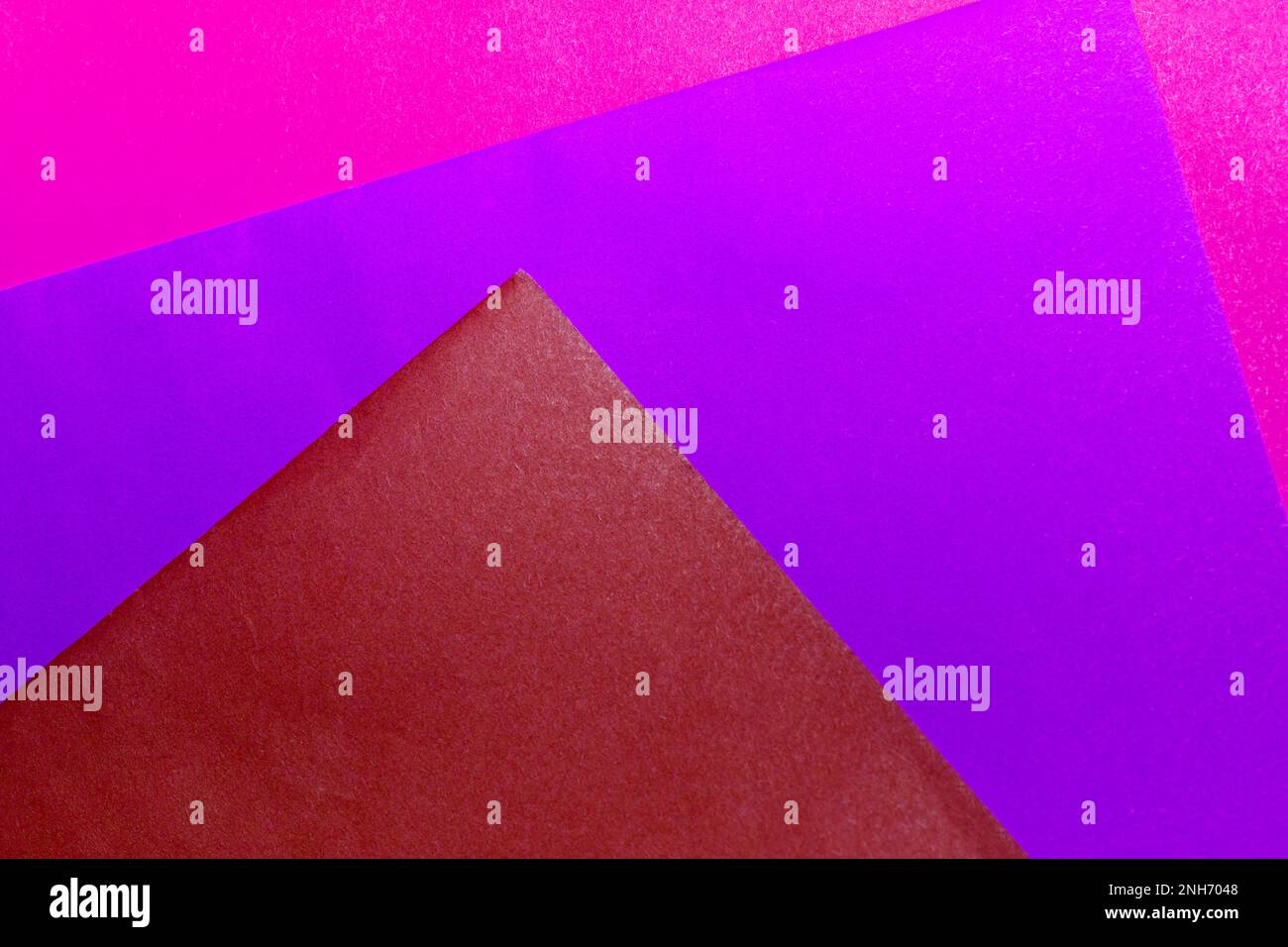 Trois couleurs, géométrique, abstrait rouge, violet et rose haute en couleur textures minimales de papier, d'arrière-plan Banque D'Images