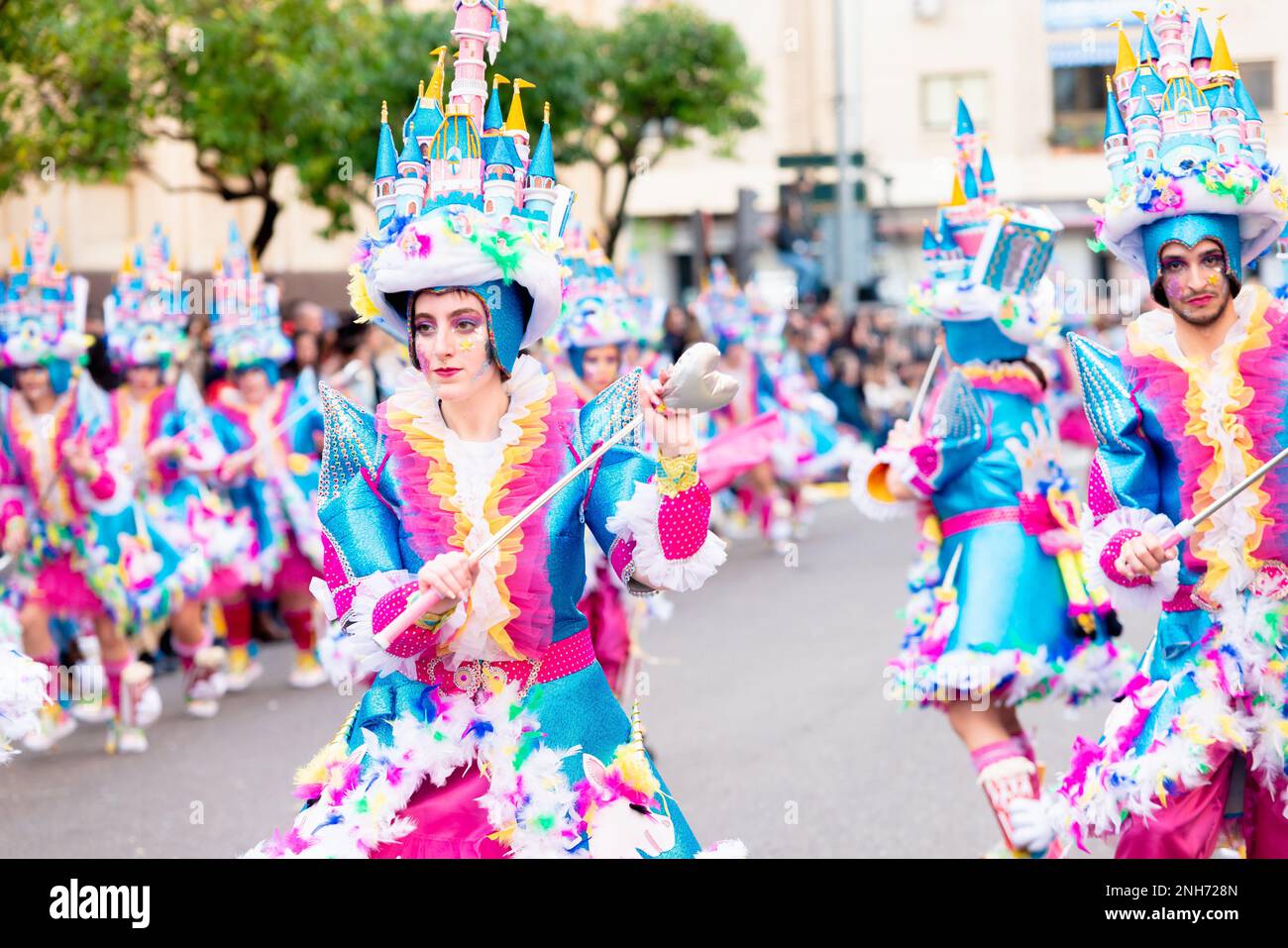 Badajoz, Espagne, dimanche. 19 février 2023. Défilez dans les rues de Badajoz, groupe appelé Tarakanova Banque D'Images