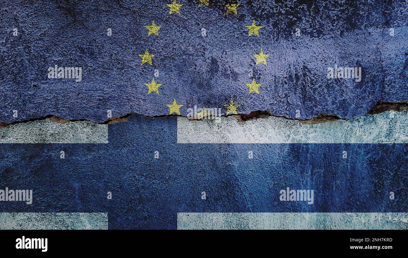 Drapeau de l'Union européenne et de la Finlande sur fond de mur fissuré. Économie, politique conflits, concept de guerre contexte de texture Banque D'Images