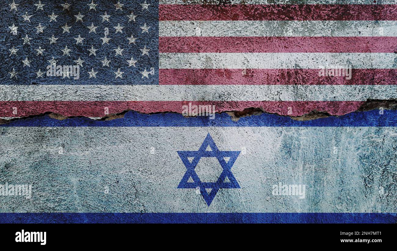 Drapeau des États-Unis et d'Israël sur fond de mur fissuré. Économie, politique conflits, concept de guerre contexte de texture Banque D'Images