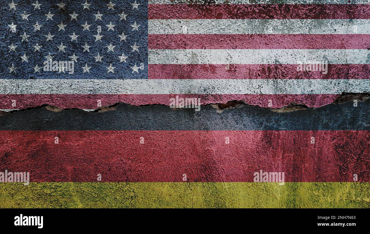 Drapeau des États-Unis et de l'Allemagne sur fond de mur fissuré. Économie, politique conflits, concept de guerre contexte de texture Banque D'Images