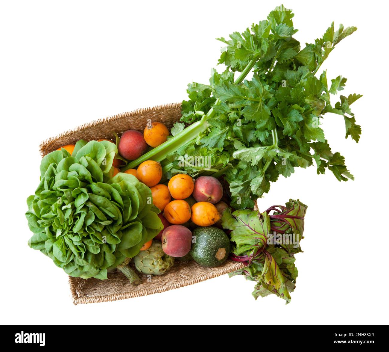 Panier plein de légumes Banque D'Images