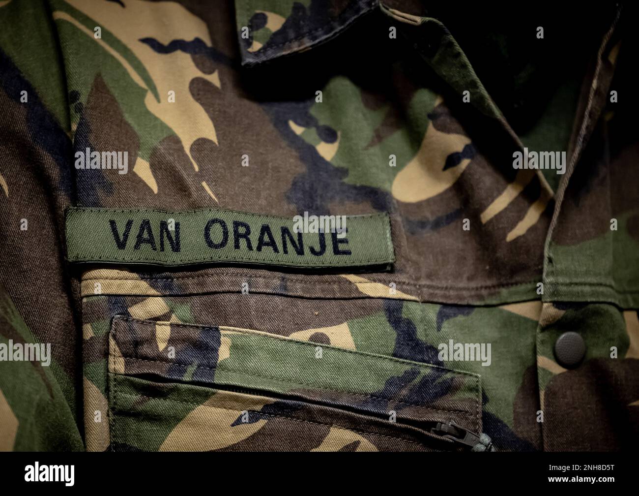 Pabrade, Lituanie. 21st févr. 2023. PABRADE - le roi Willem-Alexander s'adresse aux troupes lors de son départ lors de sa visite aux soldats néerlandais dans la zone d'entraînement de Pabrade, en Lituanie. Les soldats font partie de la présence avancée renforcée de l'OTAN. ANP ROBIN VAN LONKHUIJSEN pays-bas Out - belgique Out Credit: ANP/Alay Live News Banque D'Images