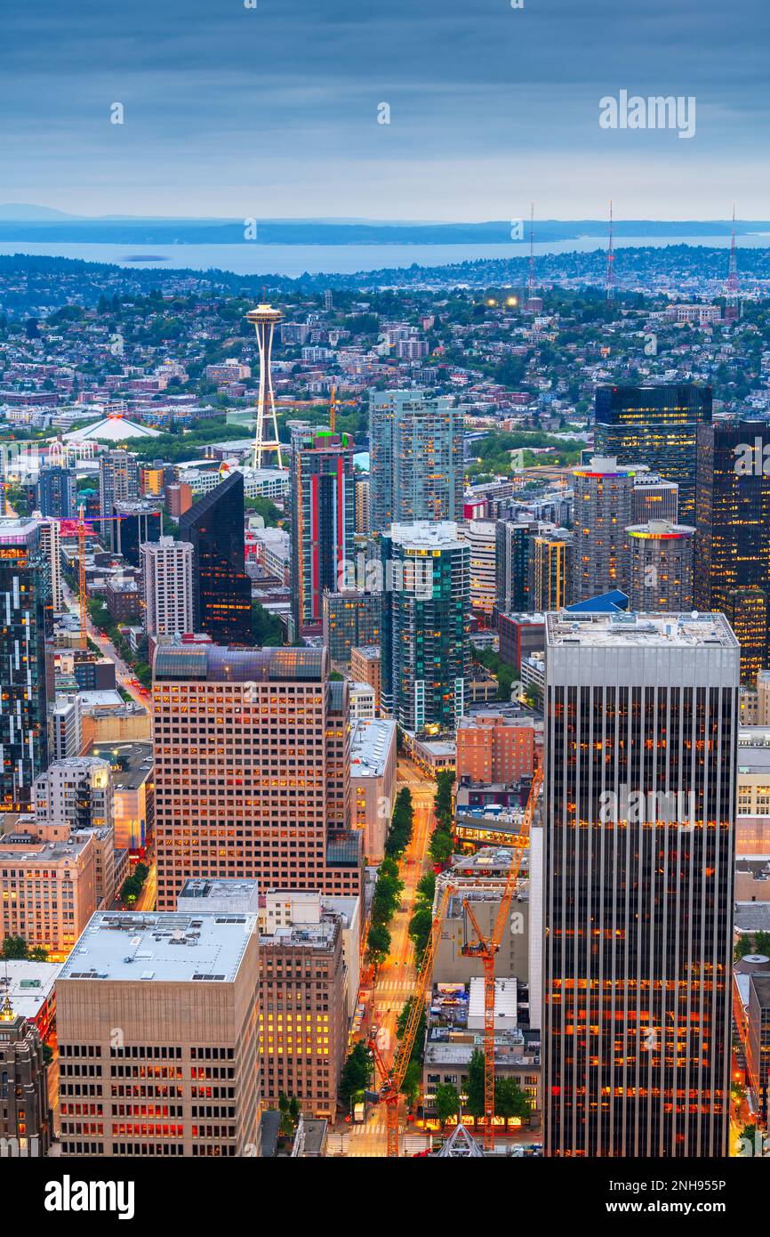 Seattle, Washington, USA Centre-ville au crépuscule. Banque D'Images