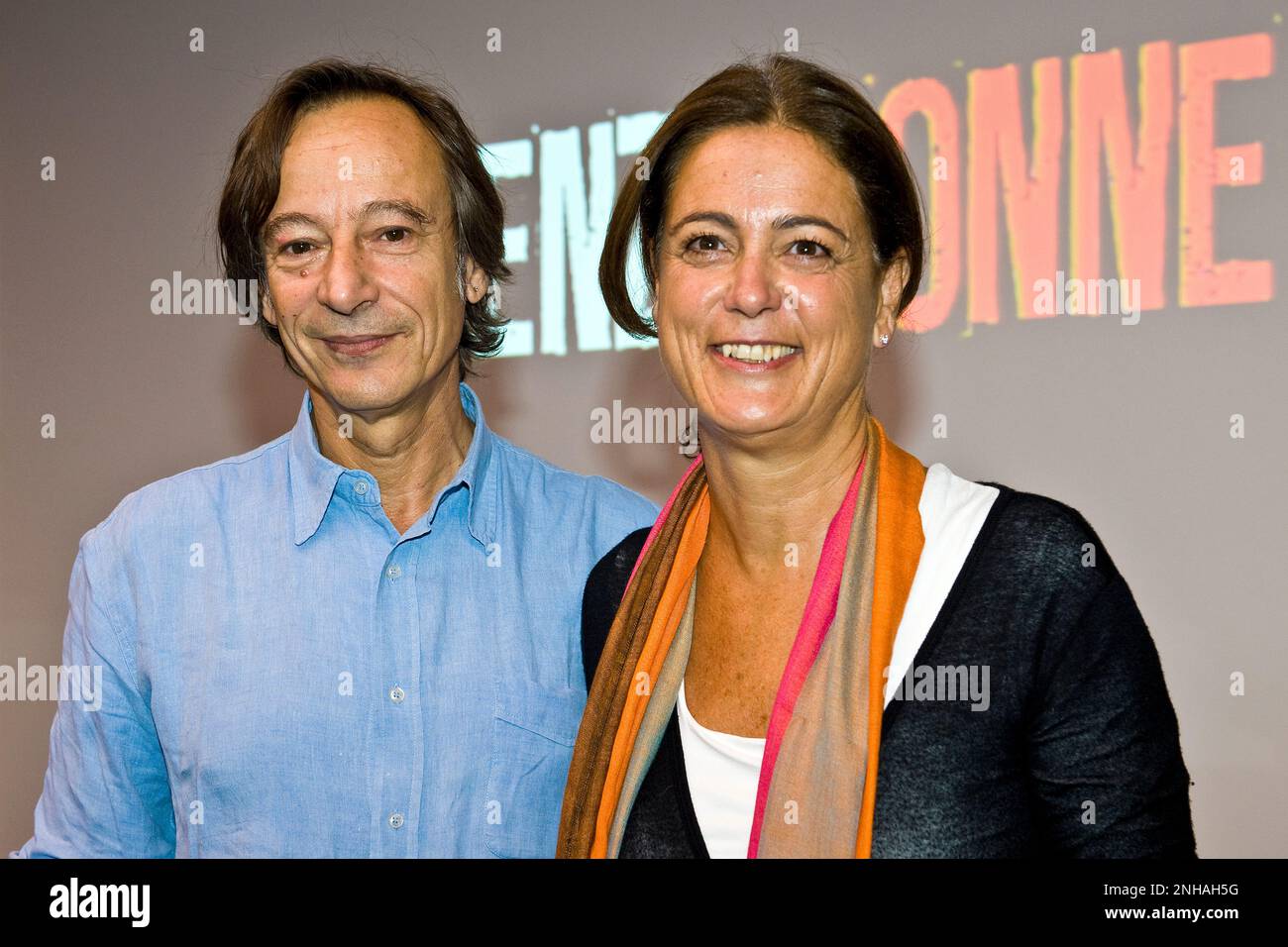 23.09.2010, Milan, conférence de presse 'Senza donne-Presa' in diretta RAI 3. - Riccardo et Francesca Barzini Banque D'Images