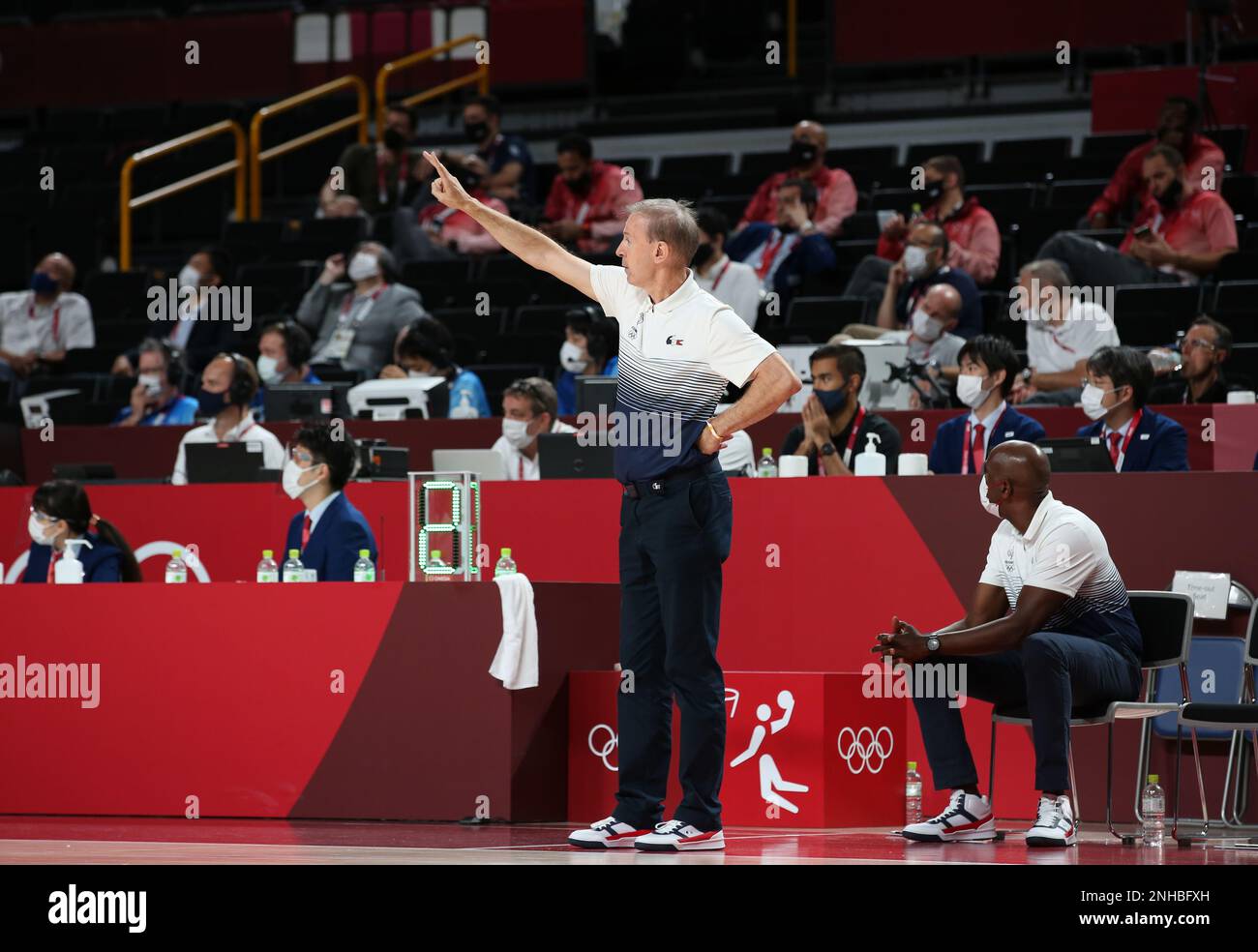 7 AOÛT 2021 : entraîneur-chef Vincent Collet de France dans le jeu de la médaille d'or du basketball masculin aux Jeux Olympiques de Tokyo 2020 (photo de Mickael Chavet/RX) Banque D'Images