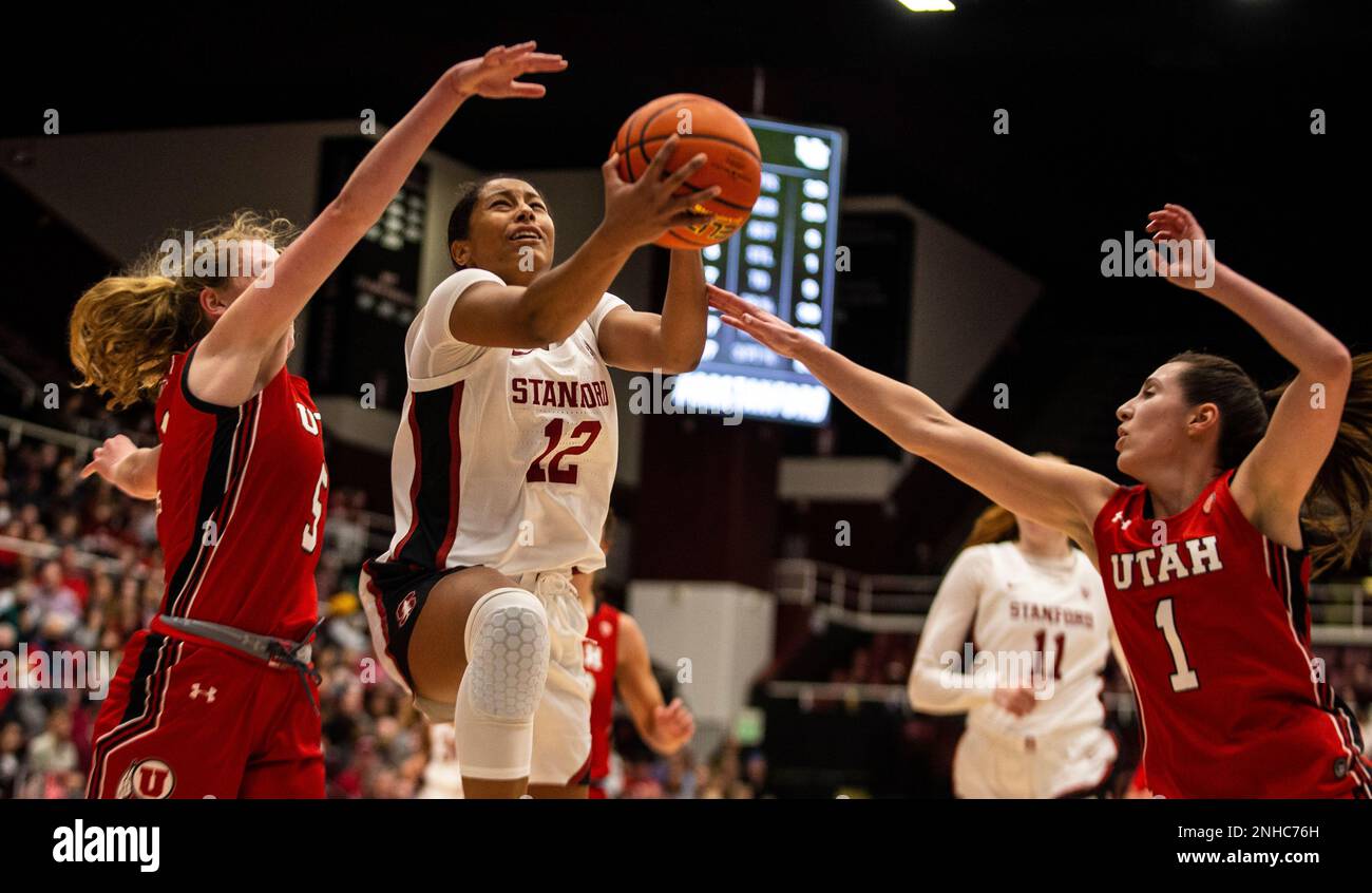 January 20 2023 Palo Alto CA, U.S.A. Stanford guard Indya Nivar (12)drives to the hoop during the NCAA Women's Basketball game between Utah Utes and the Stanford Cardinal. Stanford beat Utah 74-62 at Maples Pavilion Palo Alto, CA. Thurman James /CSM (Credit Image: © Thurman James/CSM via ZUMA Press Wire) (Cal Sport Media via AP Images) Banque D'Images