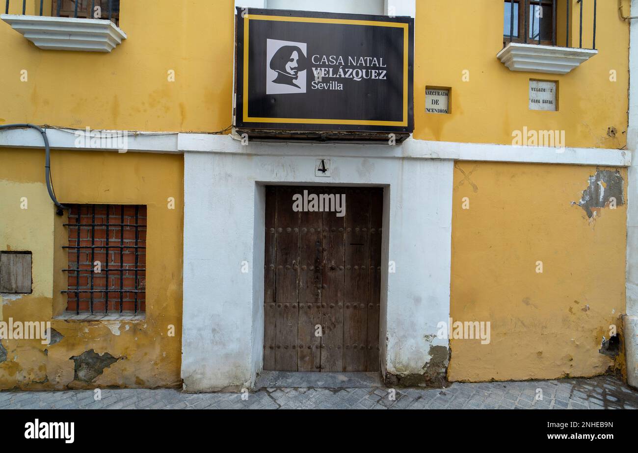 Detail of the façade of the house where the illustrious Sevillian painter Diego Velázquez was born, on January 12, 2023 in Seville (Andalusia, Spain). On the occasion of the 4th centenary of the birth of the painter Diego Velázquez, a number of events are planned in Seville, including the reopening of the birthplace of the Sevillian painter, located at 4 Padre Luis María Llop Street. JANUARY 12;2023 Francisco J. Olmo 01/11/2023 (Europa Press via AP) Banque D'Images