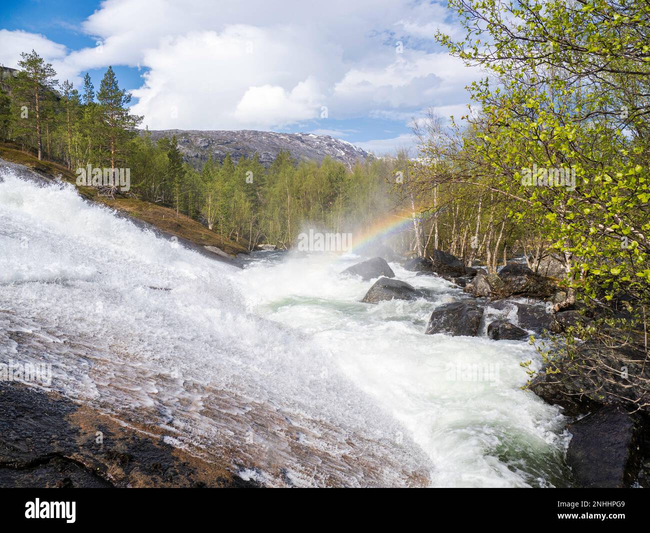 Musken, Norvégien ou Måsske, Lule Sami, est un village sami près de Hellemobotn, le point le plus étroit de Norvège. Banque D'Images