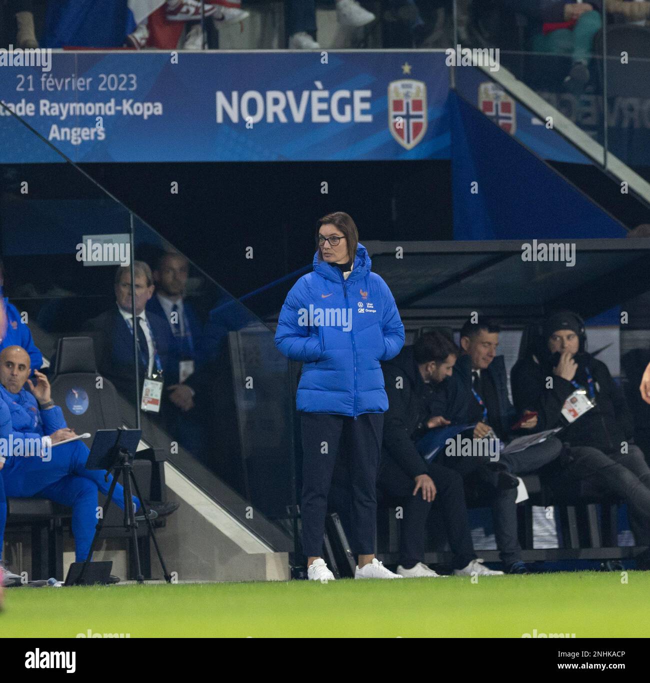 Angers, France. 21st févr. 2023. Angers, France, 21 février 2023: France Manager Corinne Diacre pendant le match international amical entre la France et la Norvège au stade Raymond KOPA à Angers, France (Ane Frosaker/SPP) Credit: SPP Sport Press photo. /Alamy Live News Banque D'Images