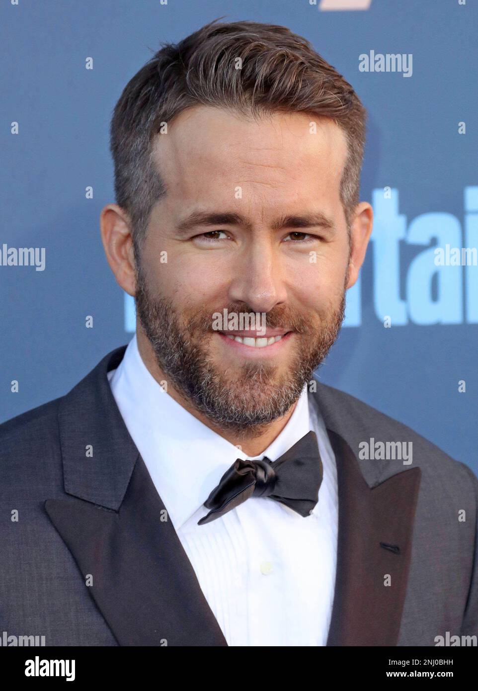 NOVEMBER 2nd 2022: Actor Ryan Reynolds is "very interested" in buying the Ottawa Senators franchise of the National Hockey League as recent reports indicate the current ownership group is looking to sell the team. - File Photo by: zz/RE/Westcom/STAR MAX/IPx 2016 12/11/16 Ryan Reynolds at the 22nd Annual Critics' Choice Awards Ceremony held on December 11, 2016 in Santa Monica, California. Banque D'Images