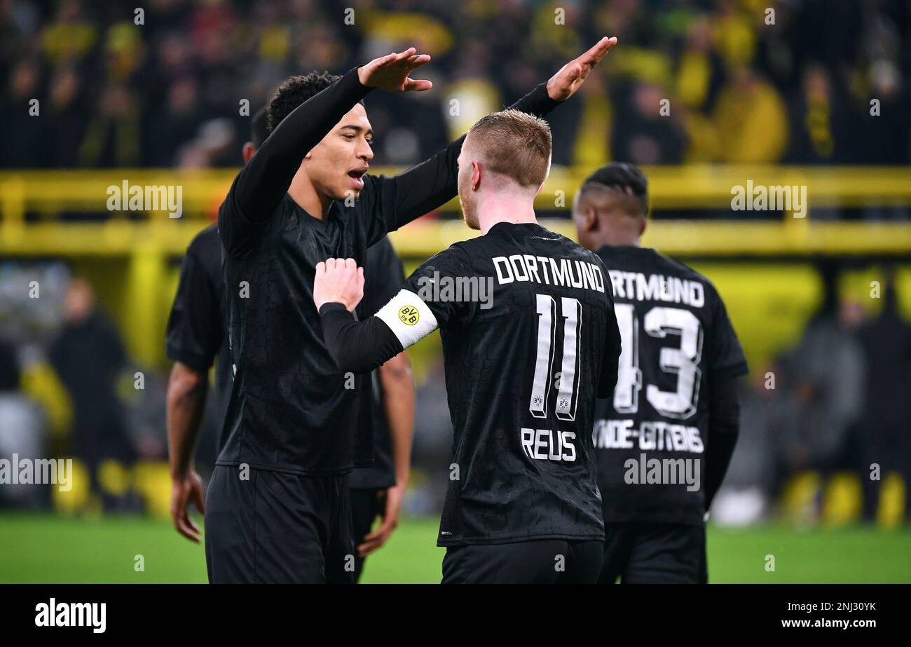 Bundesliga, signal Iduna Park Dortmund: Borussia Dortmund vs Hertha BSC Berlin; Marco Reus (BVB) fête après avoir marqué avec Jude Bellingham (BVB) Banque D'Images