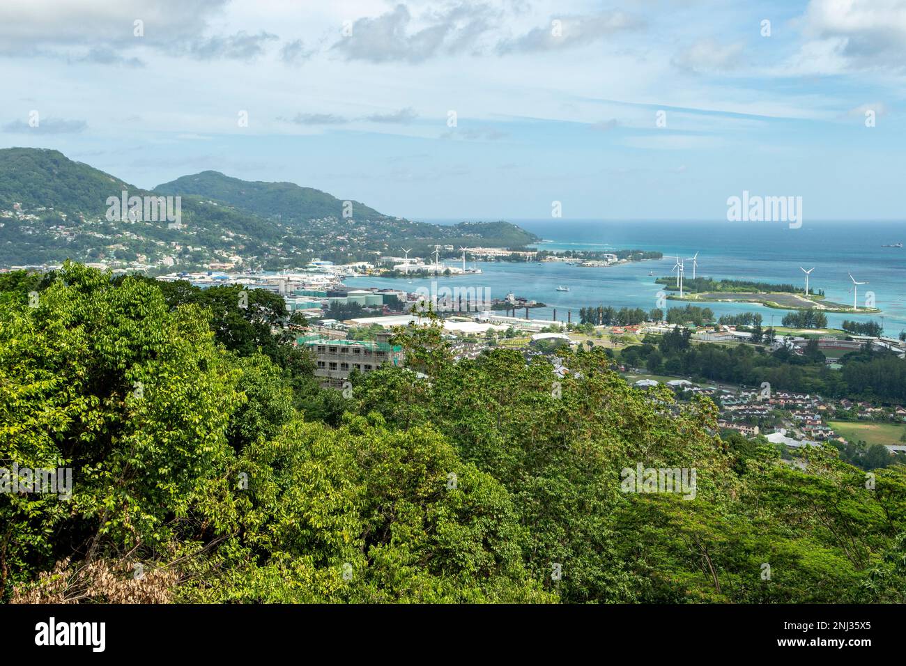 Vue sur Victoria depuis la Misere, l'île de Mahé, les Seychelles Banque D'Images