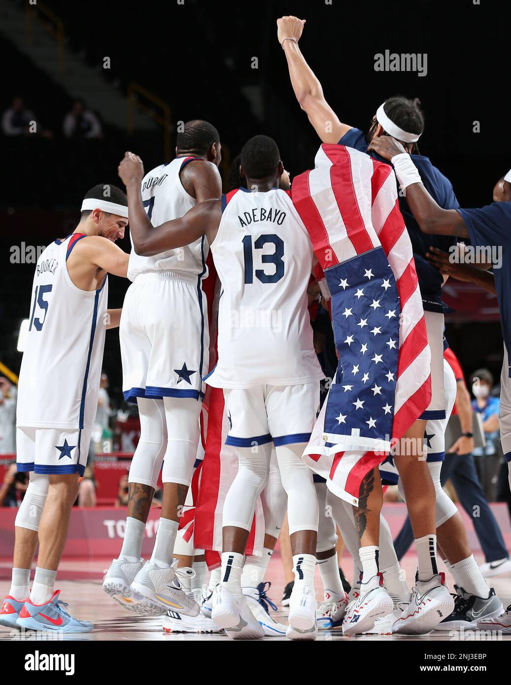 7 AOÛT 2021 : BAM Adebayo et Team USA célèbrent leur victoire au jeu de médaille d'or du basket-ball masculin aux Jeux Olympiques de Tokyo 2020 (photo de Mickael Chavet/RX) Banque D'Images